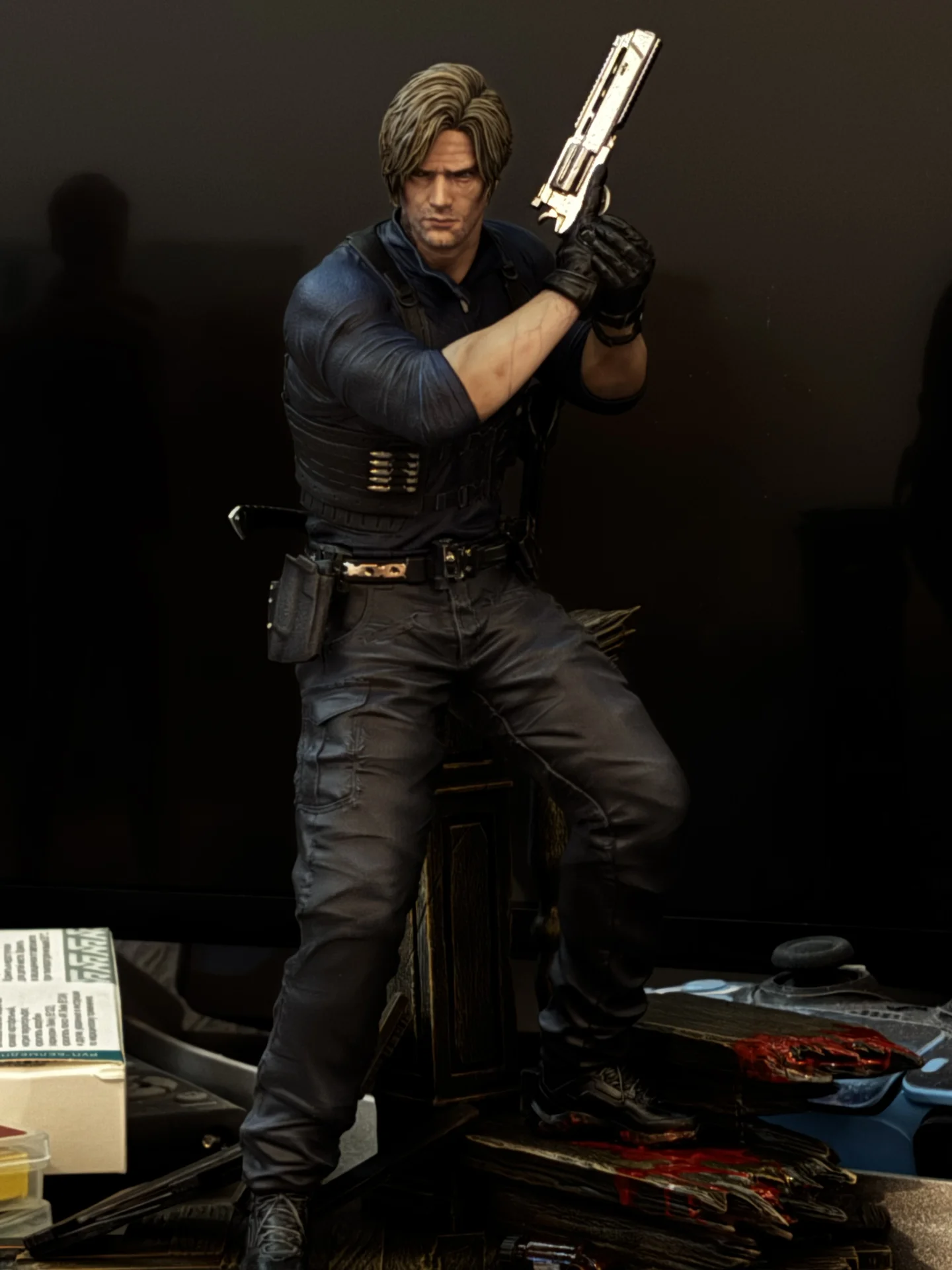 Фигурка Леон Кеннеди - (Resident Evil - миниатюра 6