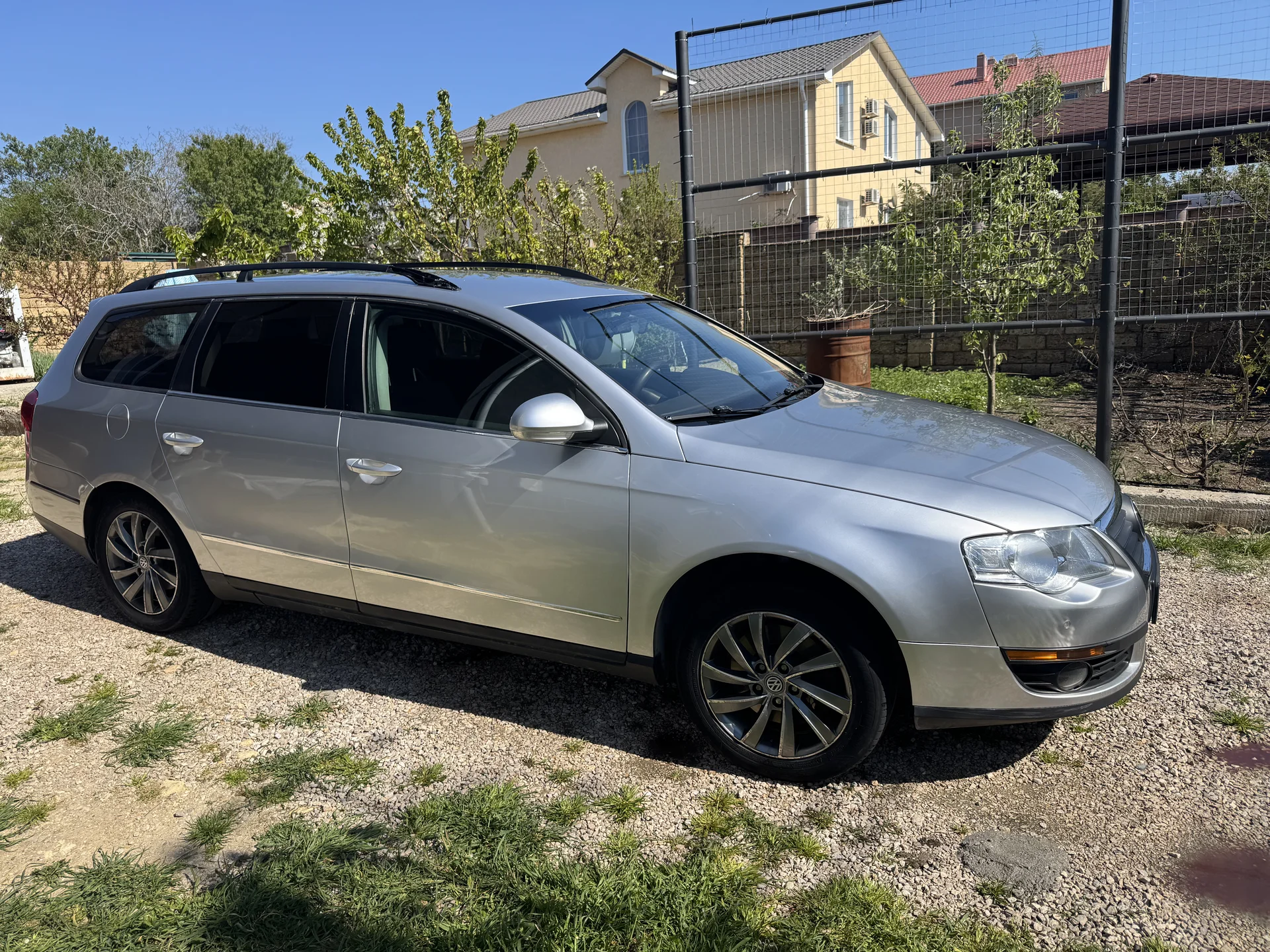 Volkswagen Passat B6 - миниатюра 3