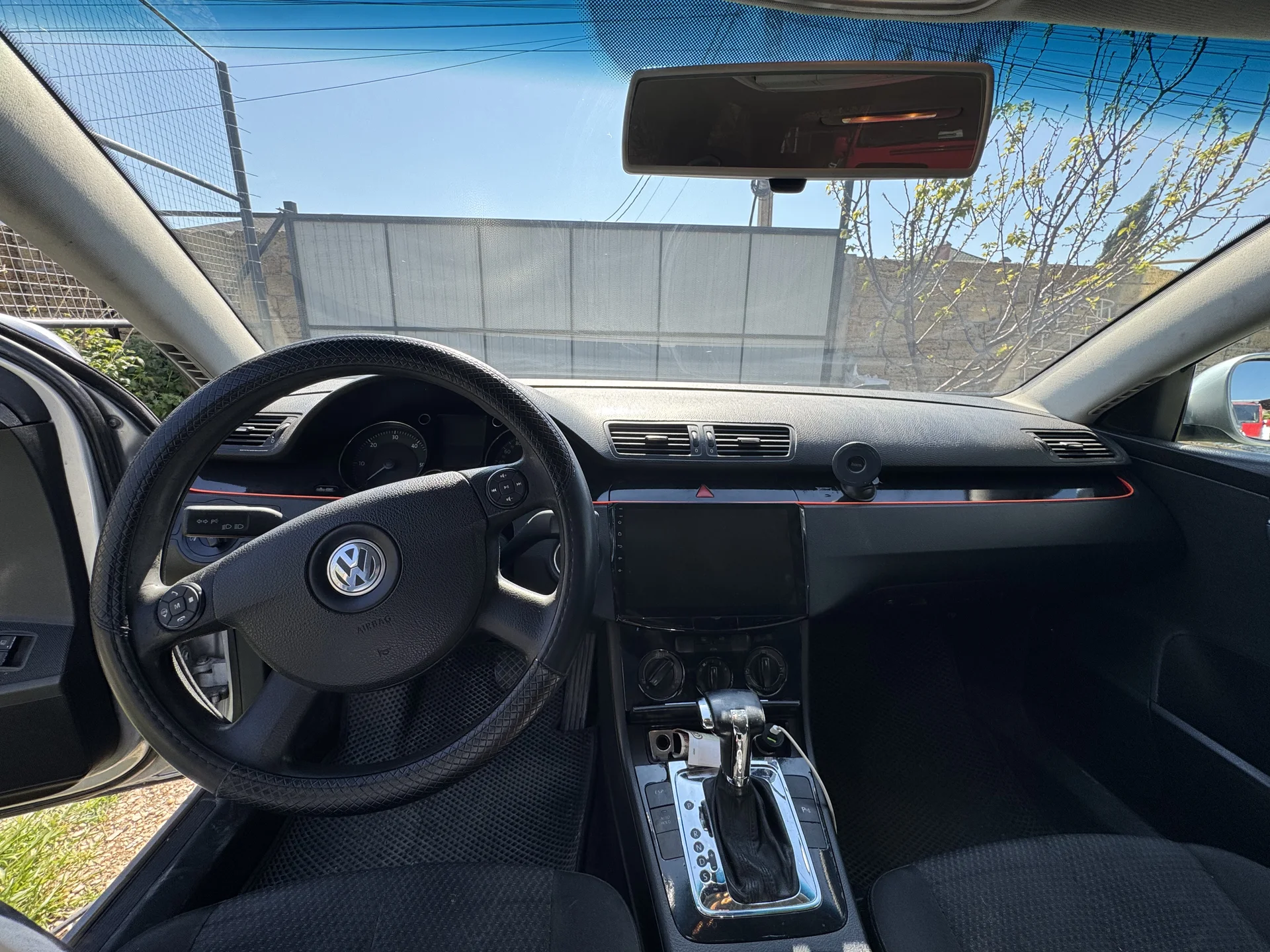 Volkswagen Passat B6 - миниатюра 7