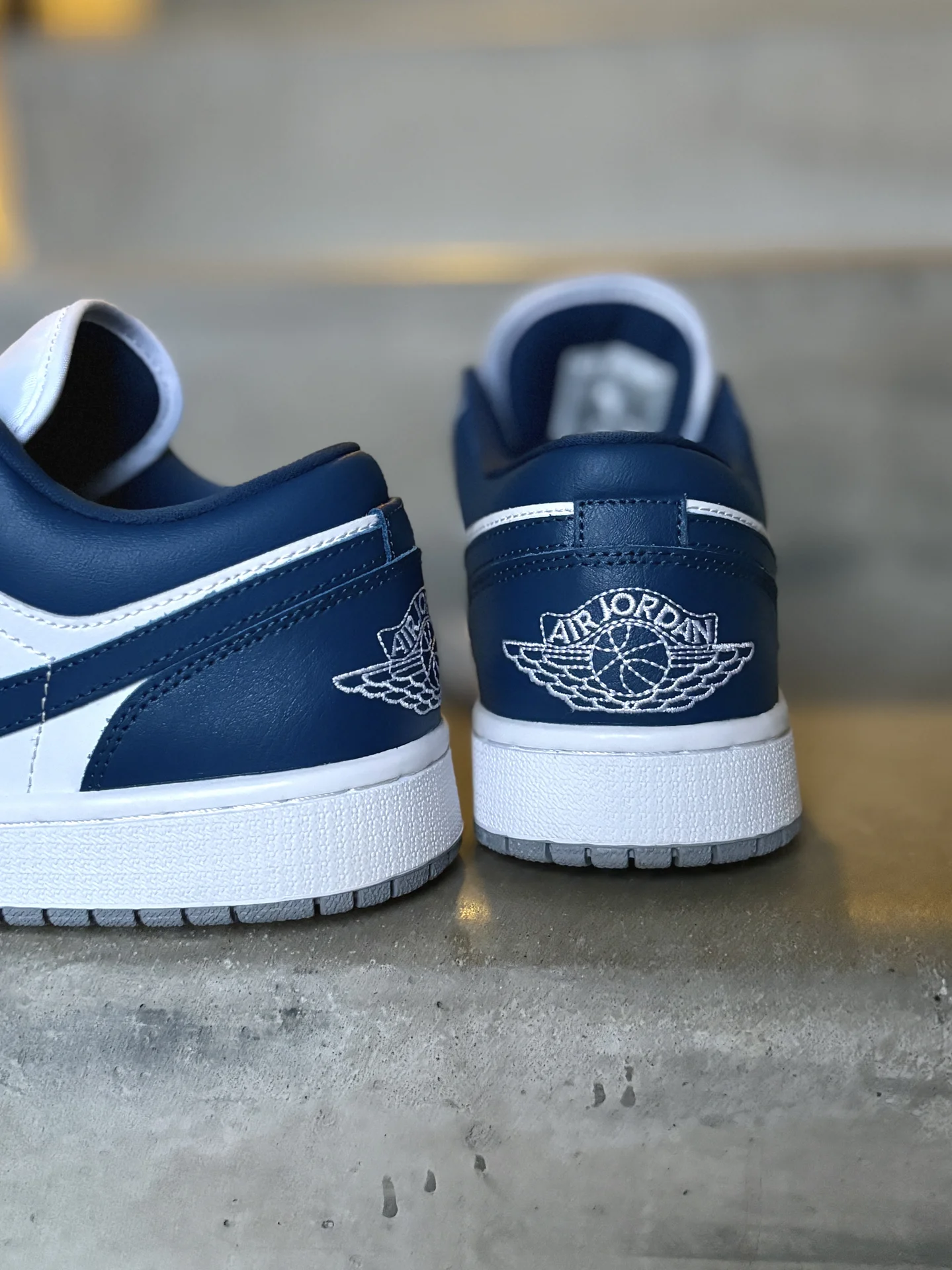Nike Air Jordan 1 low Paris Blue - миниатюра 5