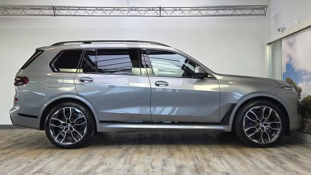 Продам BMW X7 40d M Sport PRO 2025г - миниатюра 5
