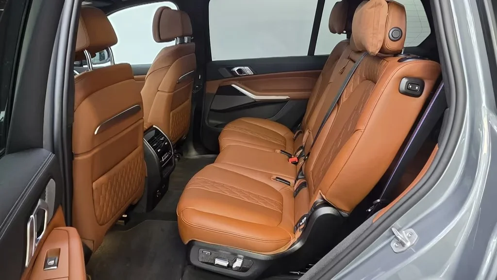 Продам BMW X7 40d M Sport PRO 2025г - миниатюра 24