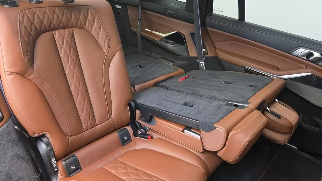Продам BMW X7 40d M Sport PRO 2025г - миниатюра 36