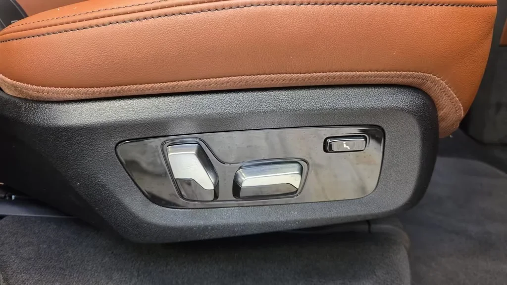 Продам BMW X7 40d M Sport PRO 2025г - миниатюра 45
