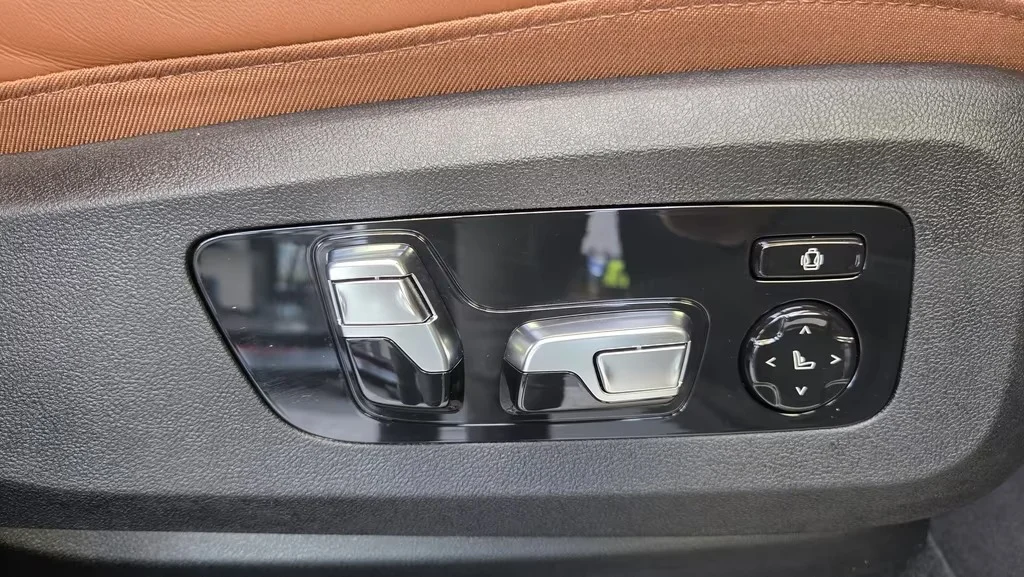 Продам BMW X7 40d M Sport PRO 2025г - миниатюра 46