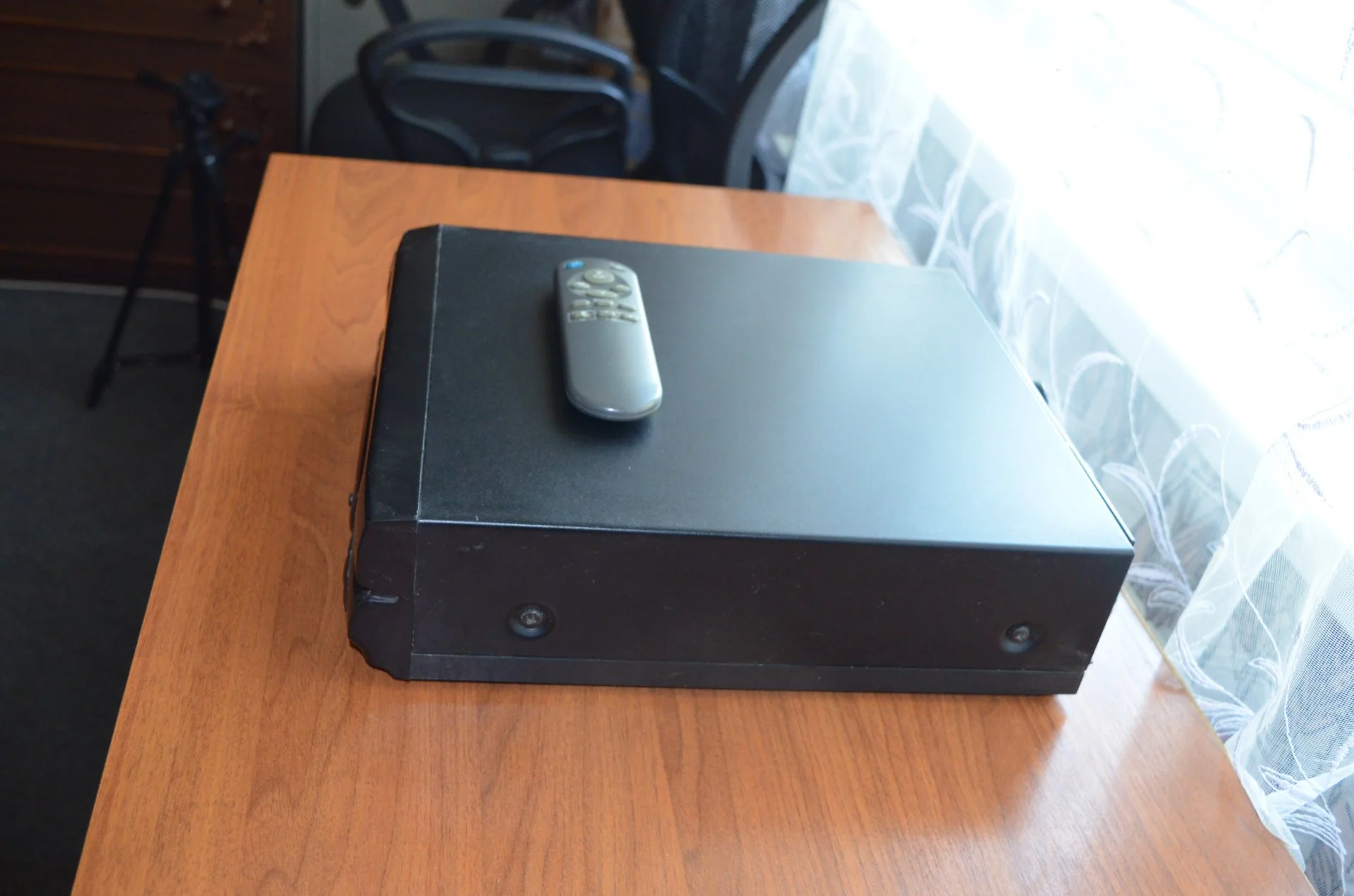 Видеомагнитофон (видеоплеер) LG-W142W - миниатюра 3