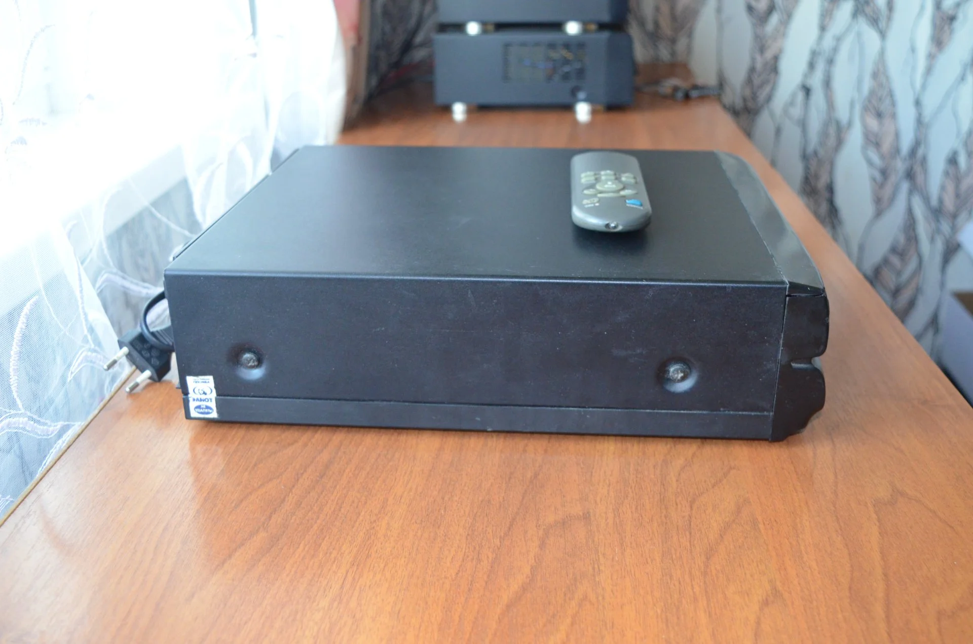 Видеомагнитофон (видеоплеер) LG-W142W - миниатюра 4