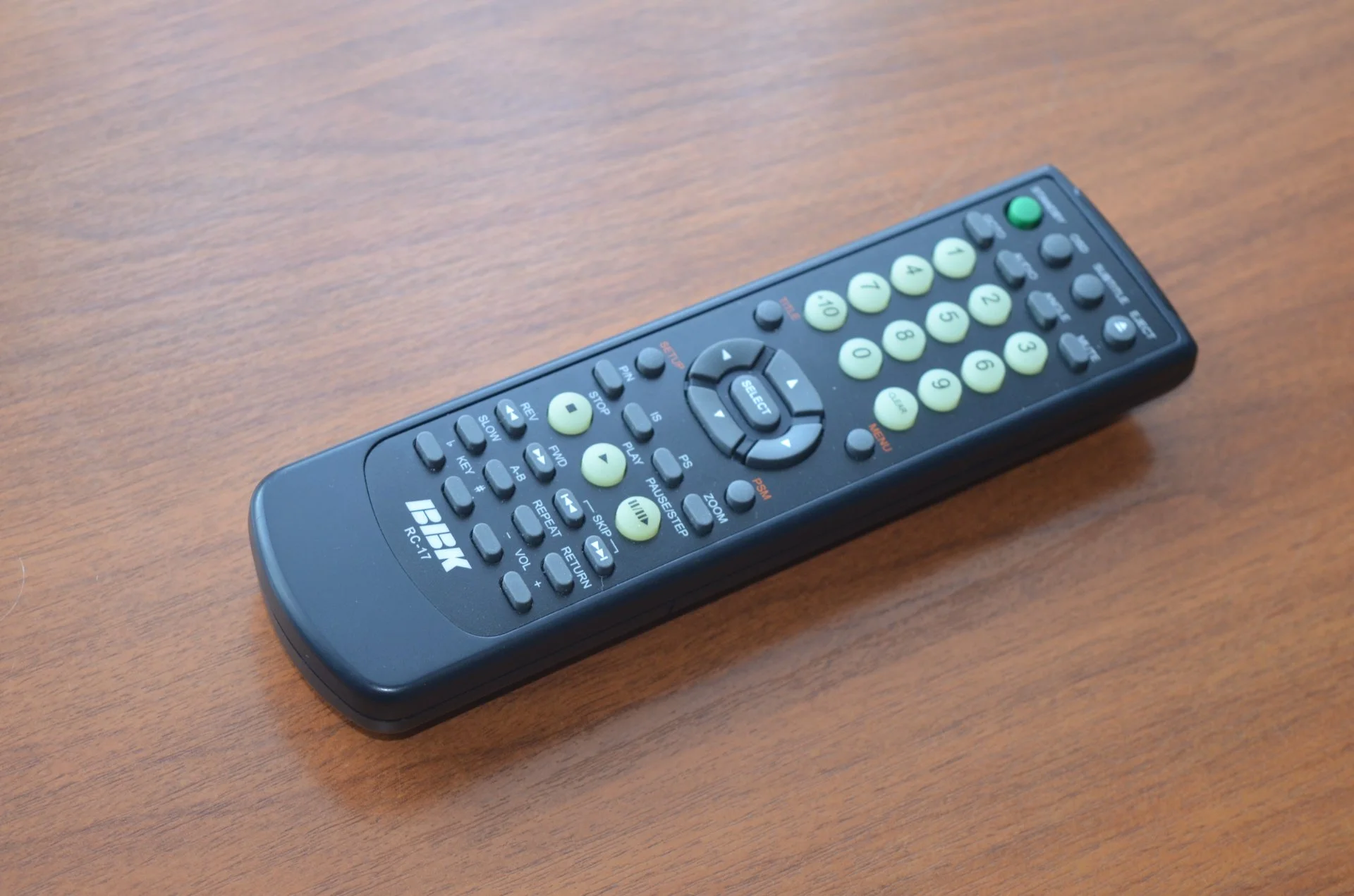 Пульт для DVD плеера BBK RC-17 новый. - изображение 1