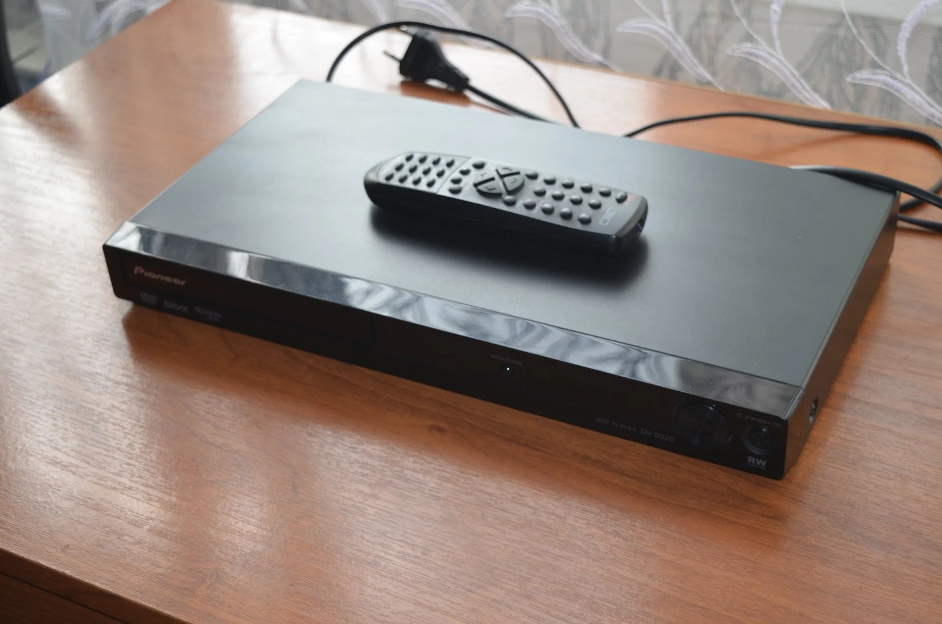 DVD плеер Pioneer DV 2020 - миниатюра 2