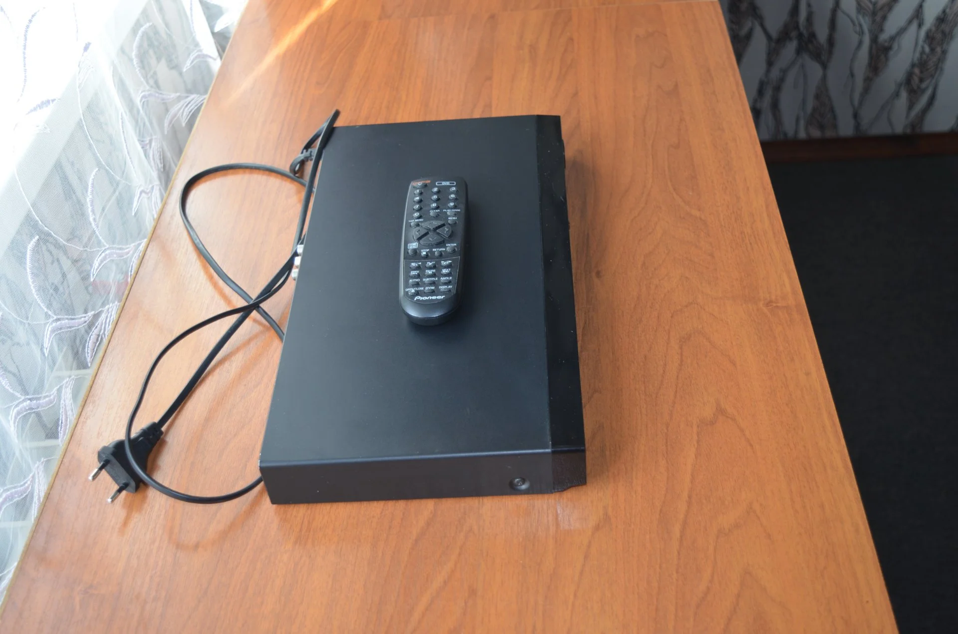 DVD плеер Pioneer DV 2020 - миниатюра 4