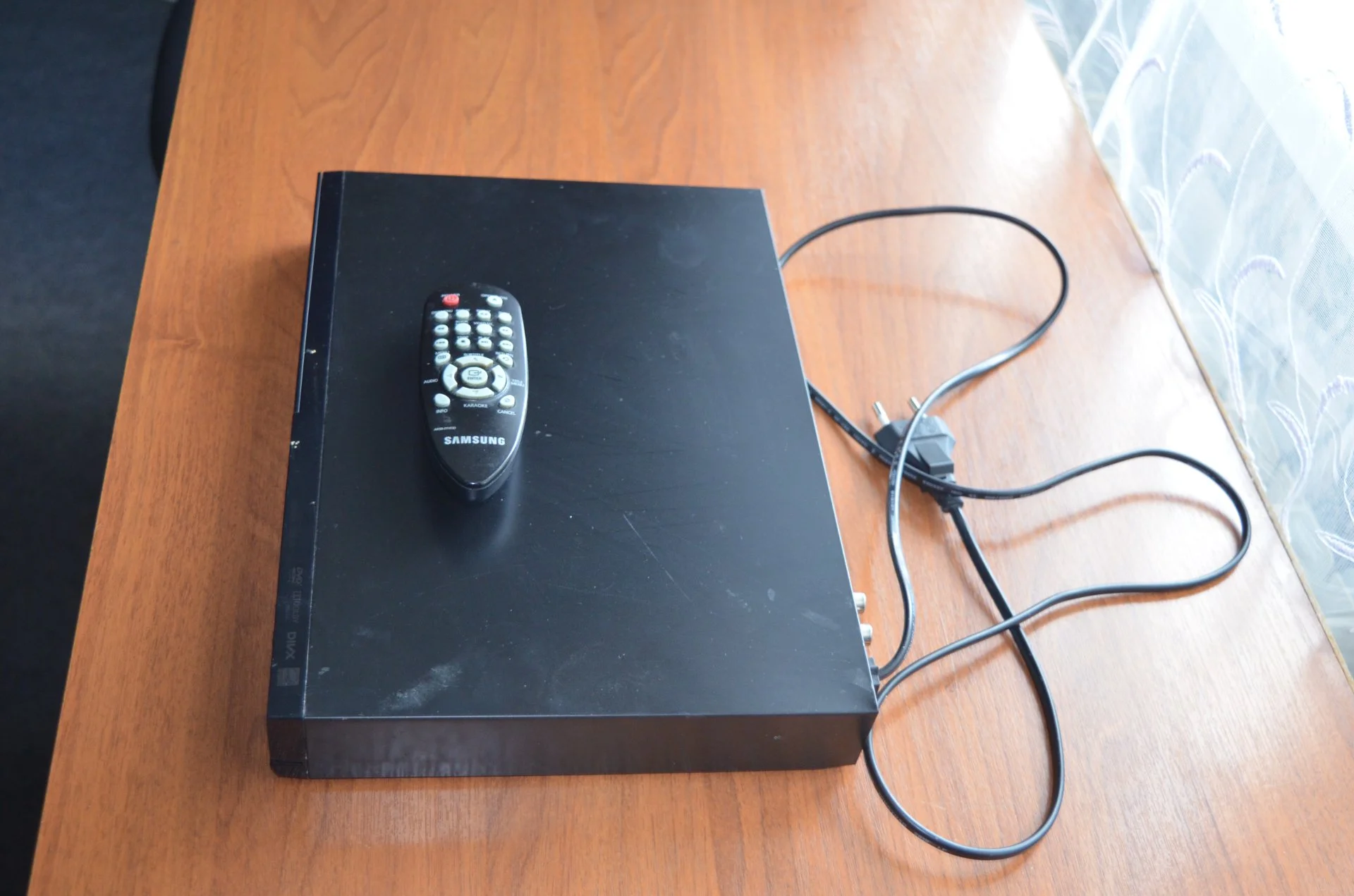 DVD плеер Samsung E-350 - миниатюра 3