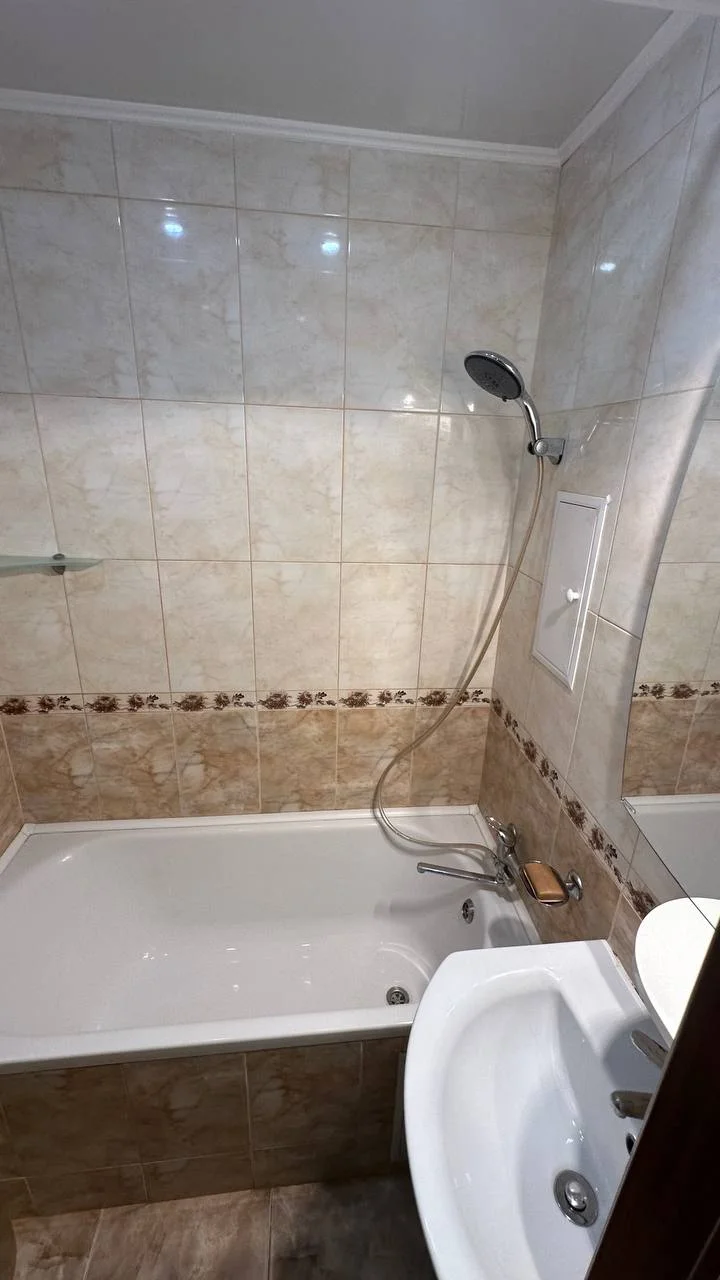 Продам 3 комнатную квартиру Донецк Ильича (район мед института) - миниатюра 8