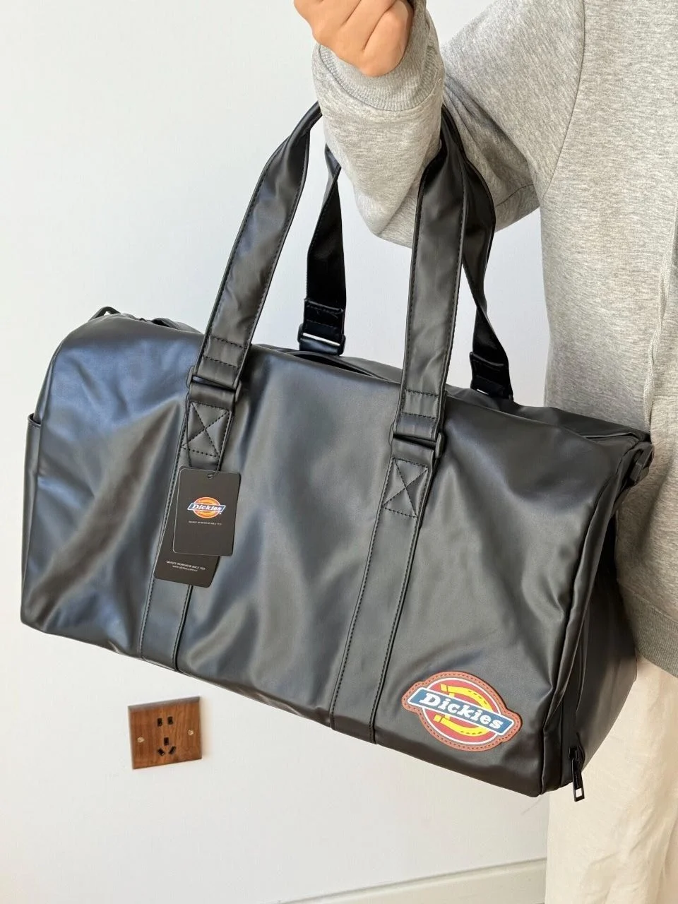 Спортивная сумка Dickies с отделом для обуви - изображение 1