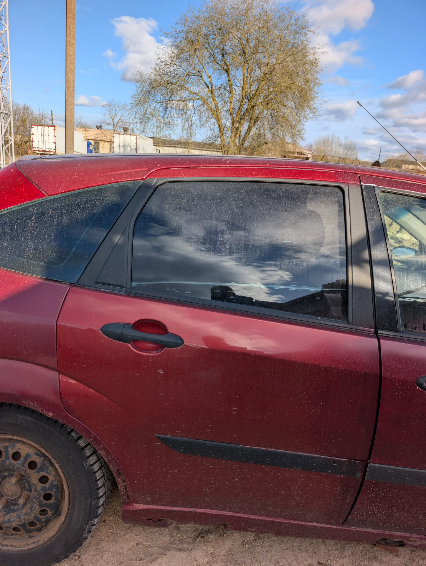 Стекло Ford Focus - миниатюра 4