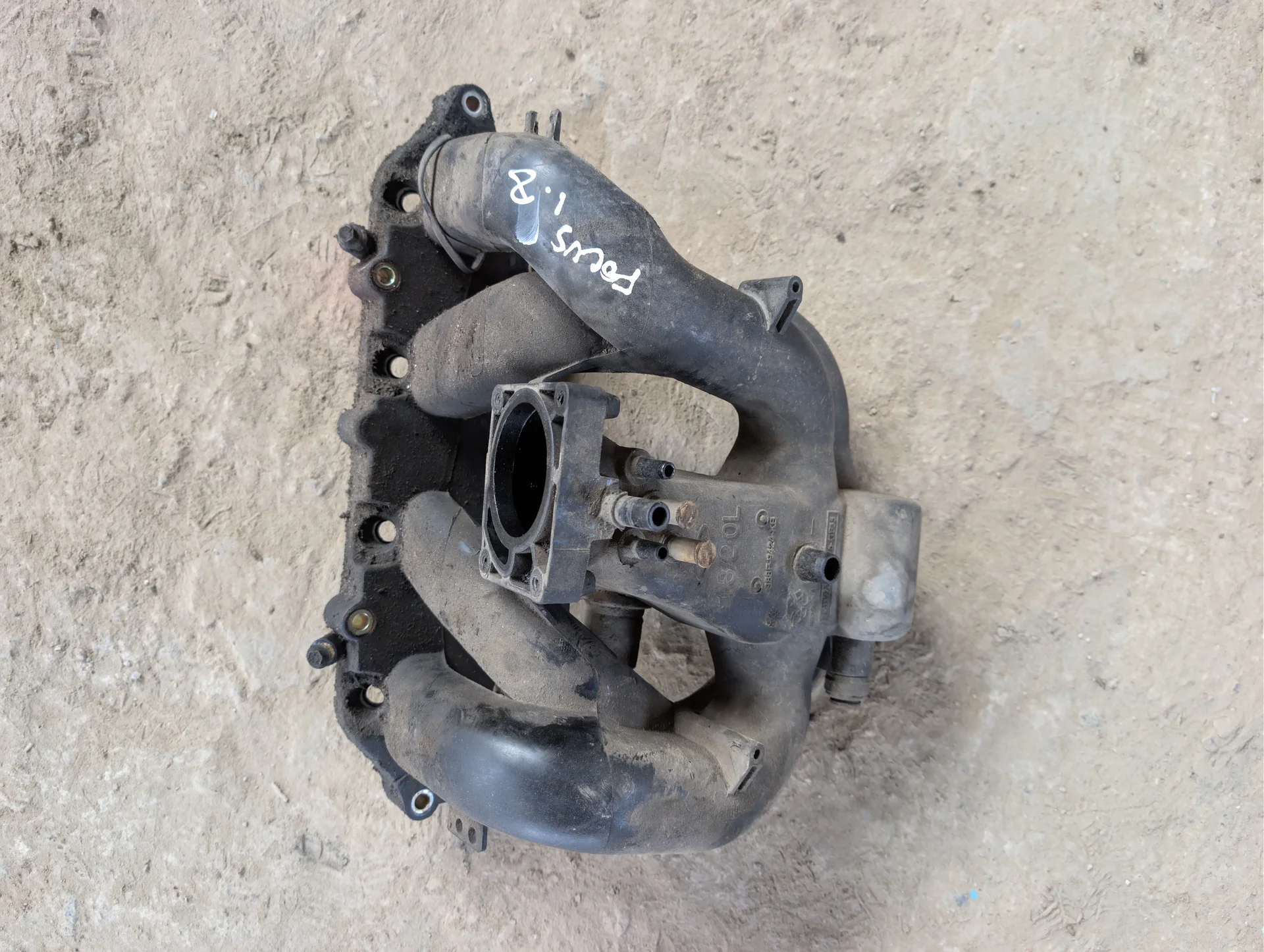 Впускной коллектор Ford Focus 1 1.8