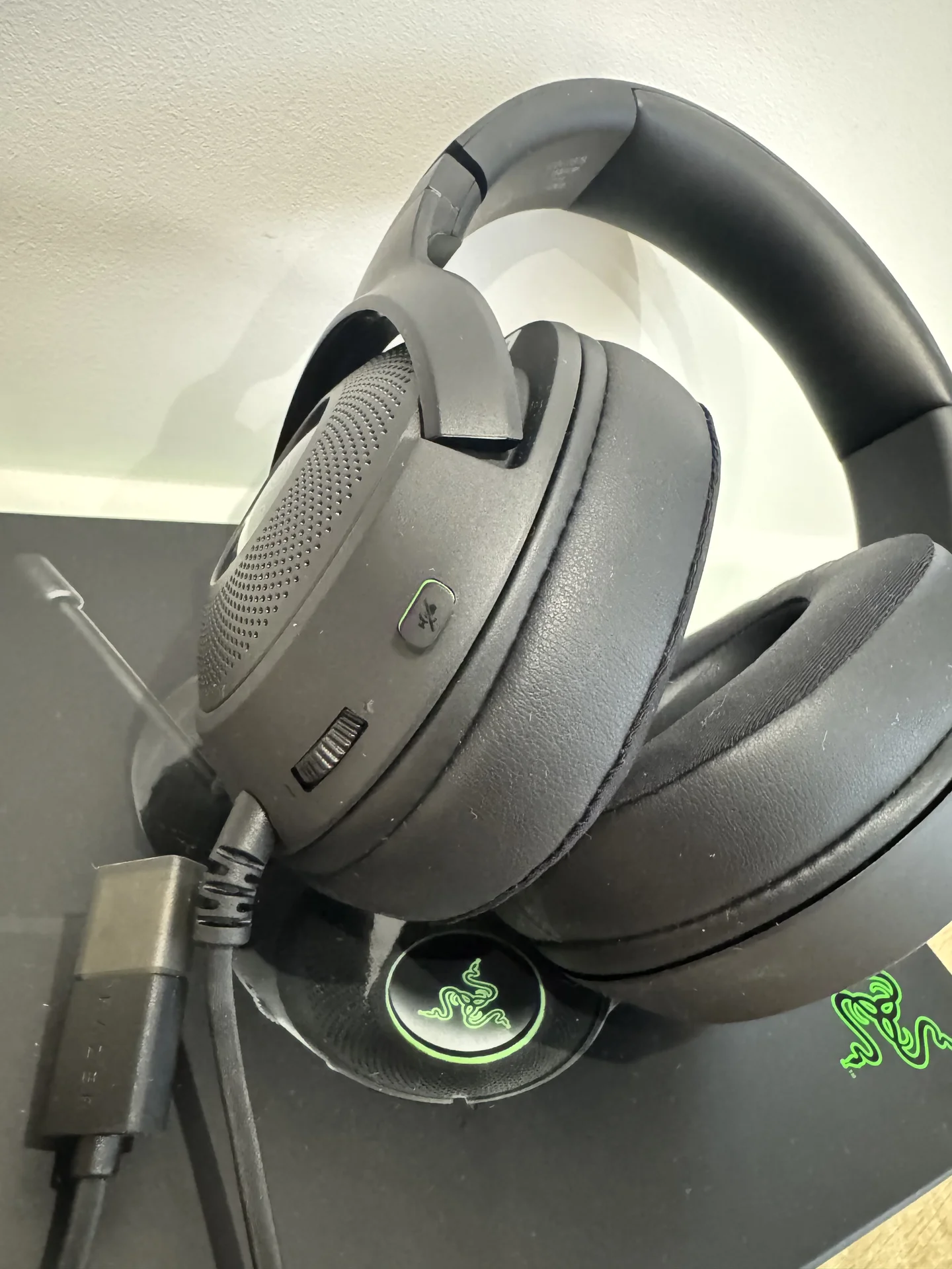 Игровая гарнитура Razer Kraken V3 X - миниатюра 2