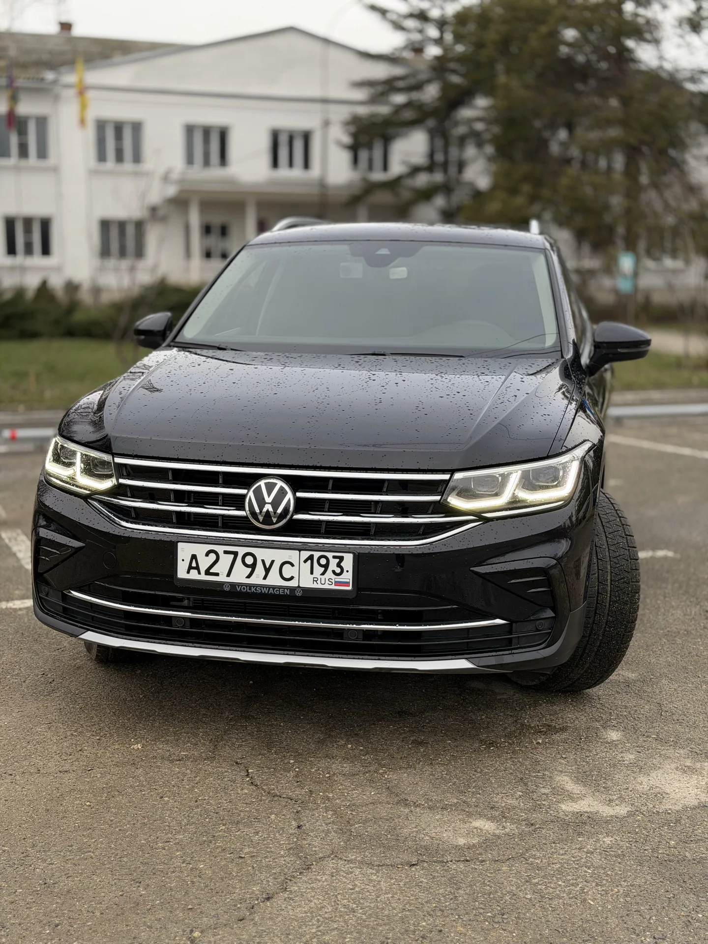 Volkswagen Tiguan - изображение 1
