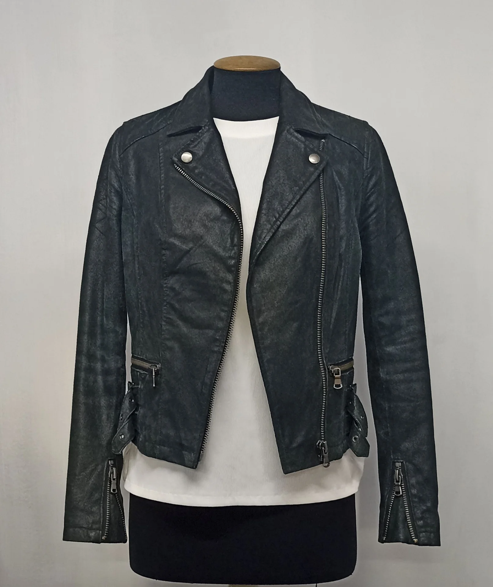 Кожаная куртка New look vintage 40