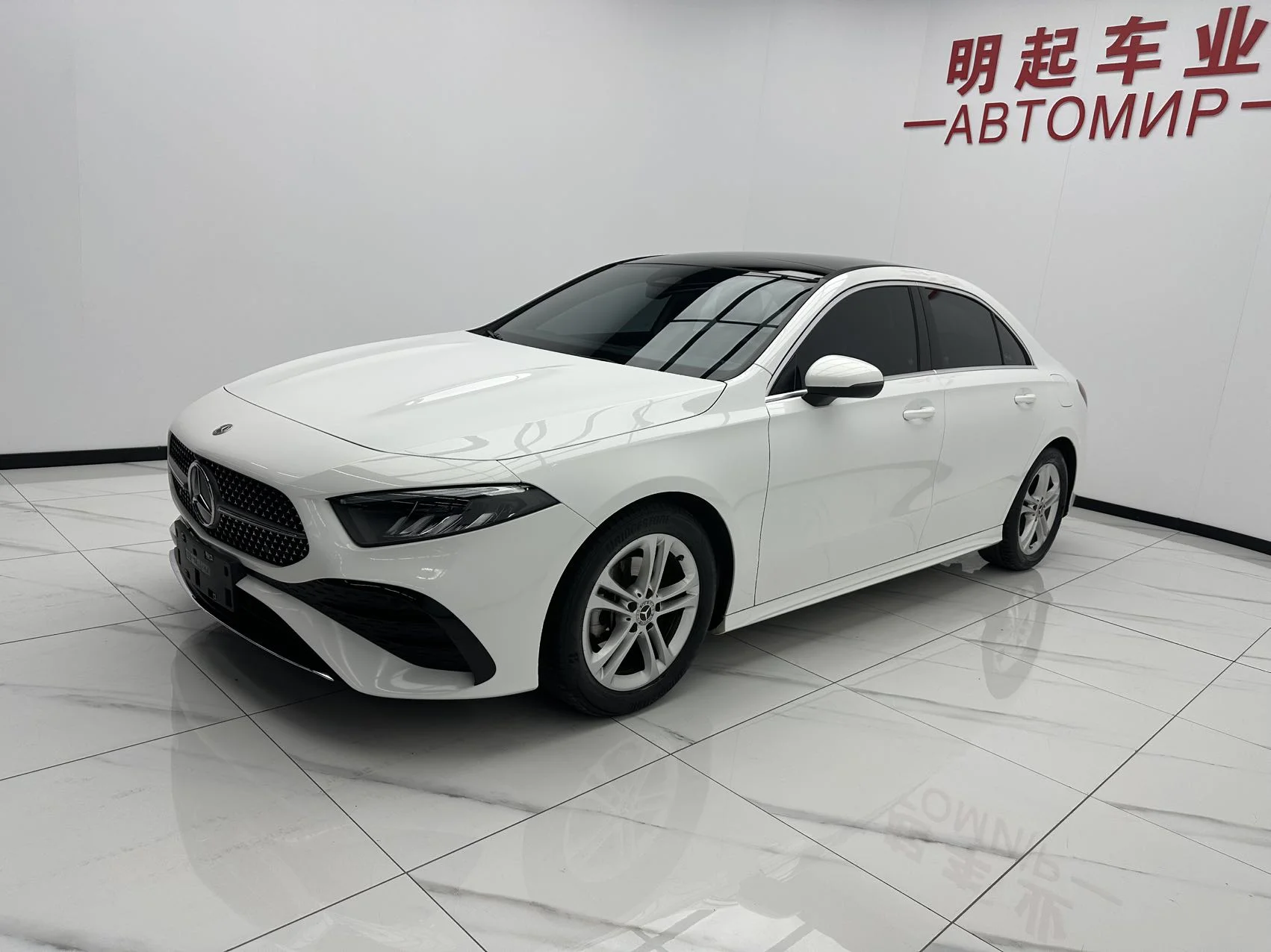 Mercedes-Benz A-класс 2023 - миниатюра 3