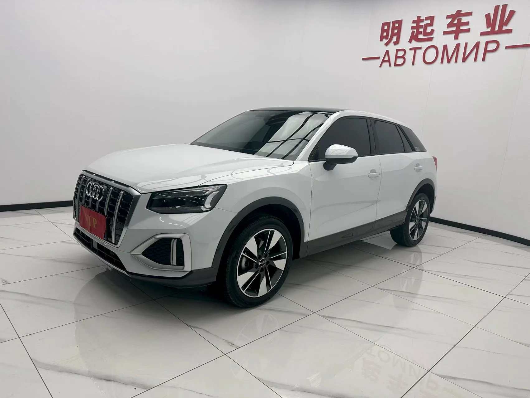 Audi Q2L 2023 г - миниатюра 3