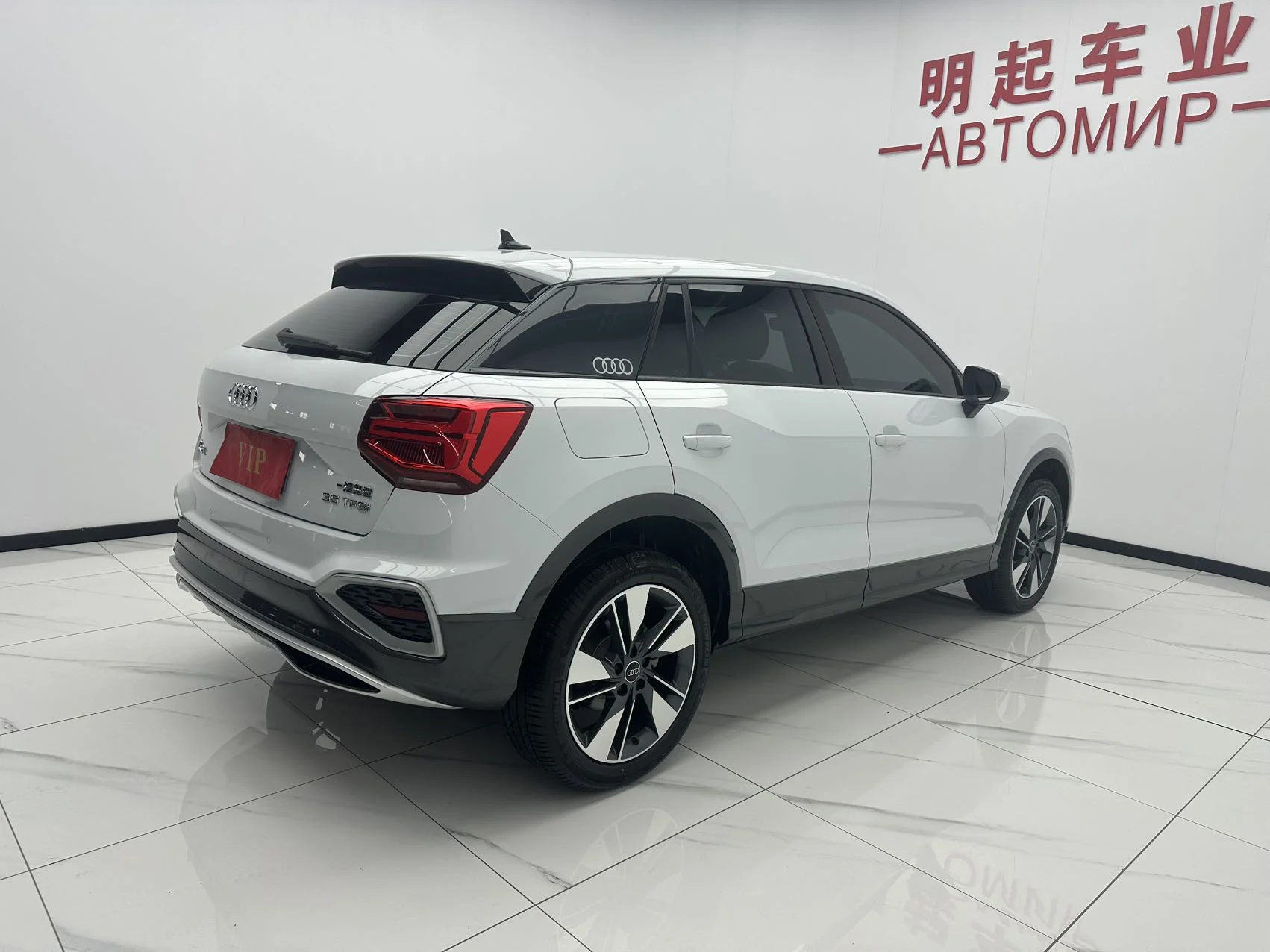 Audi Q2L 2023 г - миниатюра 5