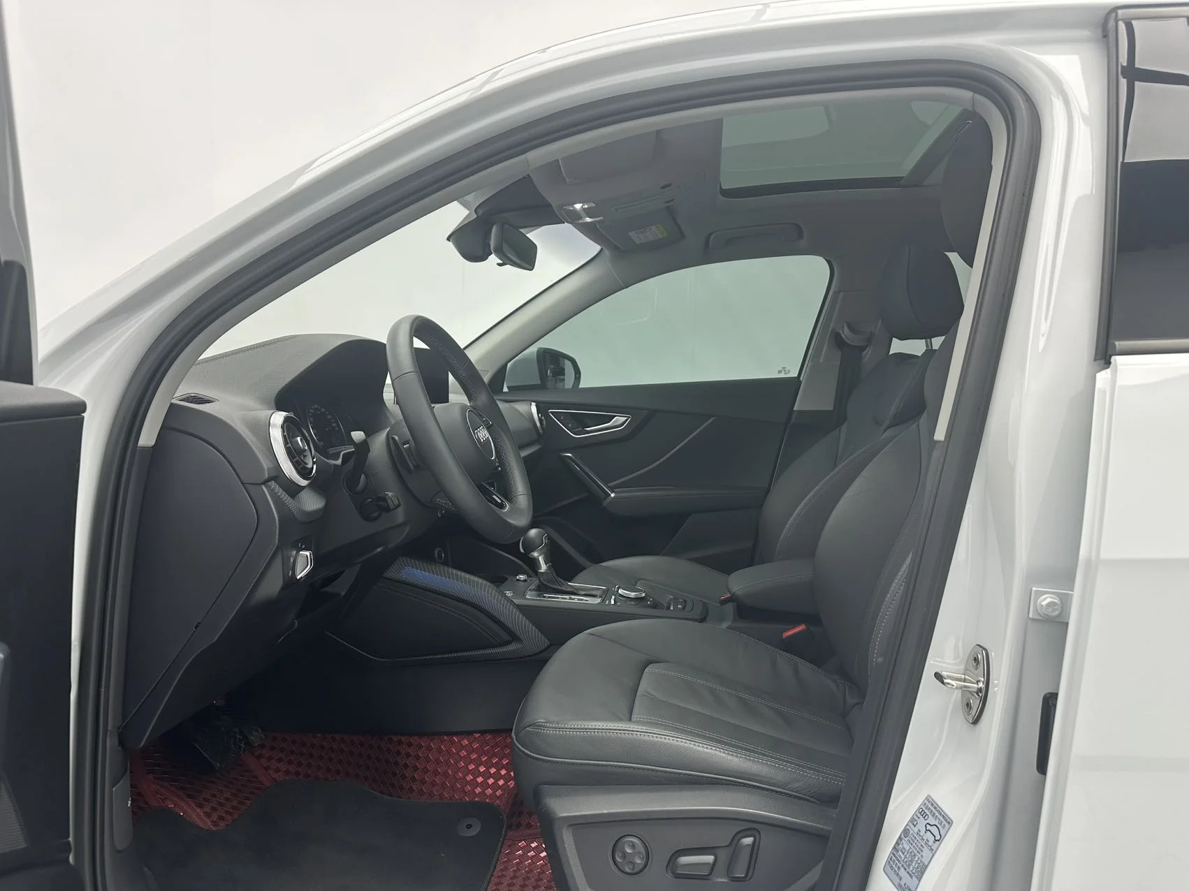 Audi Q2L 2023 г - миниатюра 8