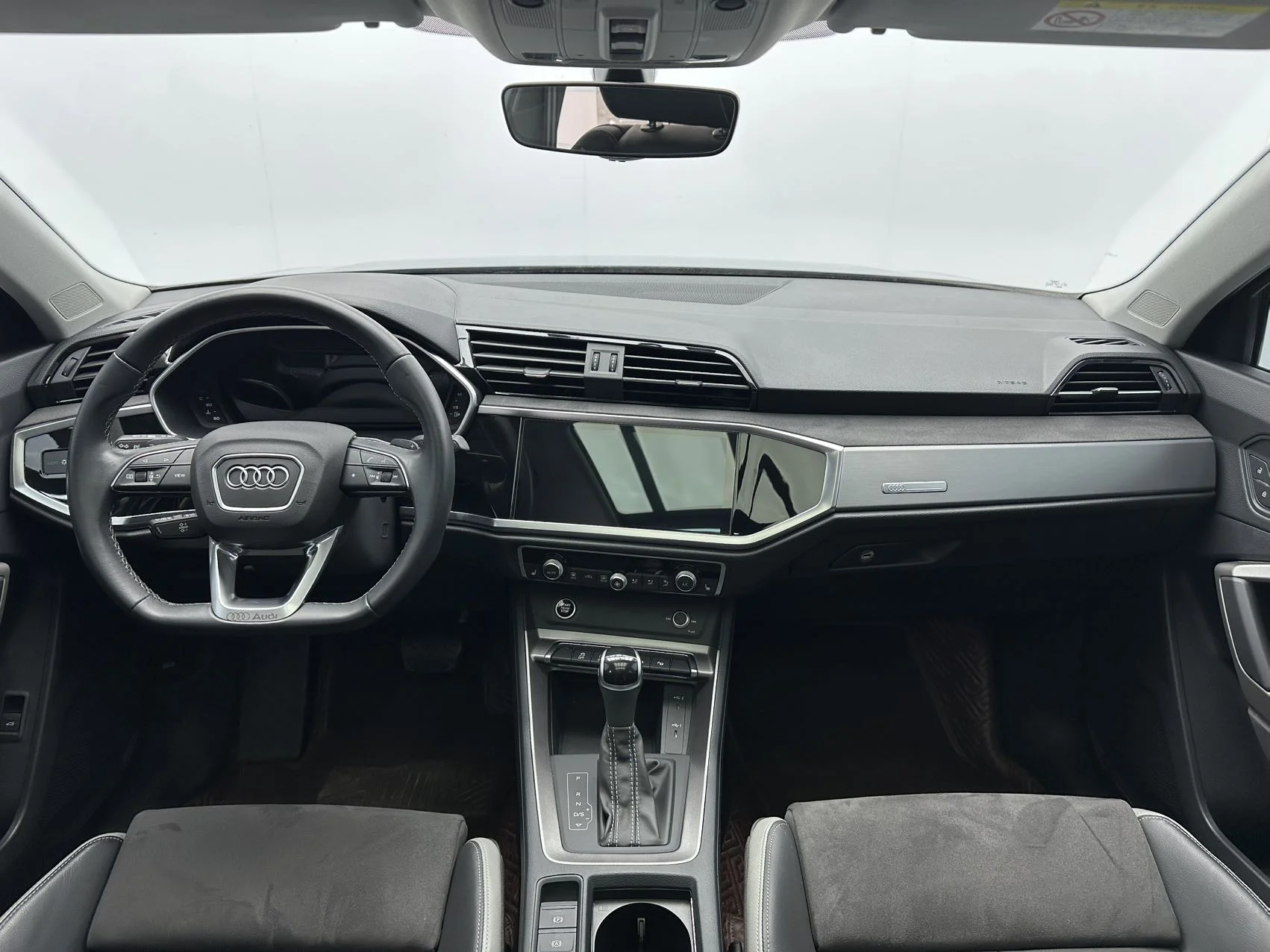 Audi Q3 2022, Sport Design - миниатюра 7