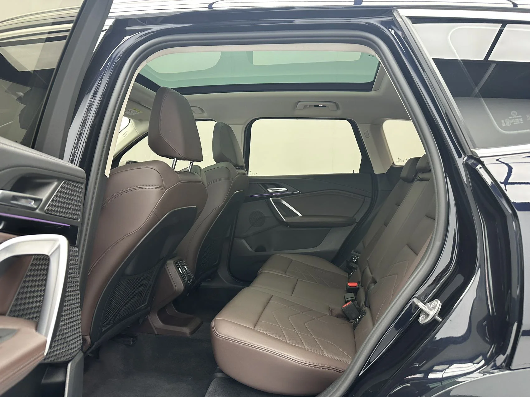 BMW X1 2023 - миниатюра 11