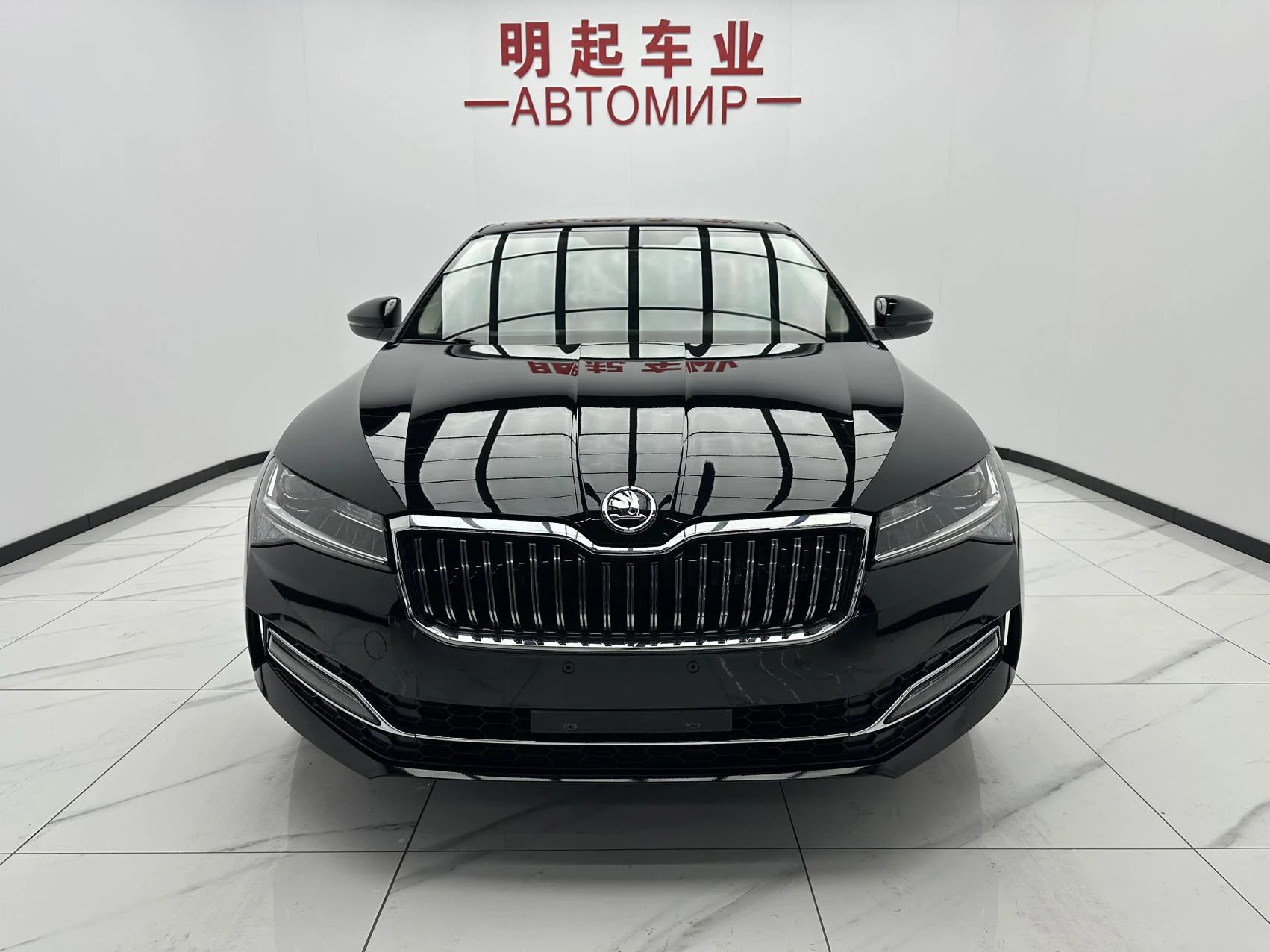 Škoda Superb Deluxe TSI280 DSG 2023 - изображение 1
