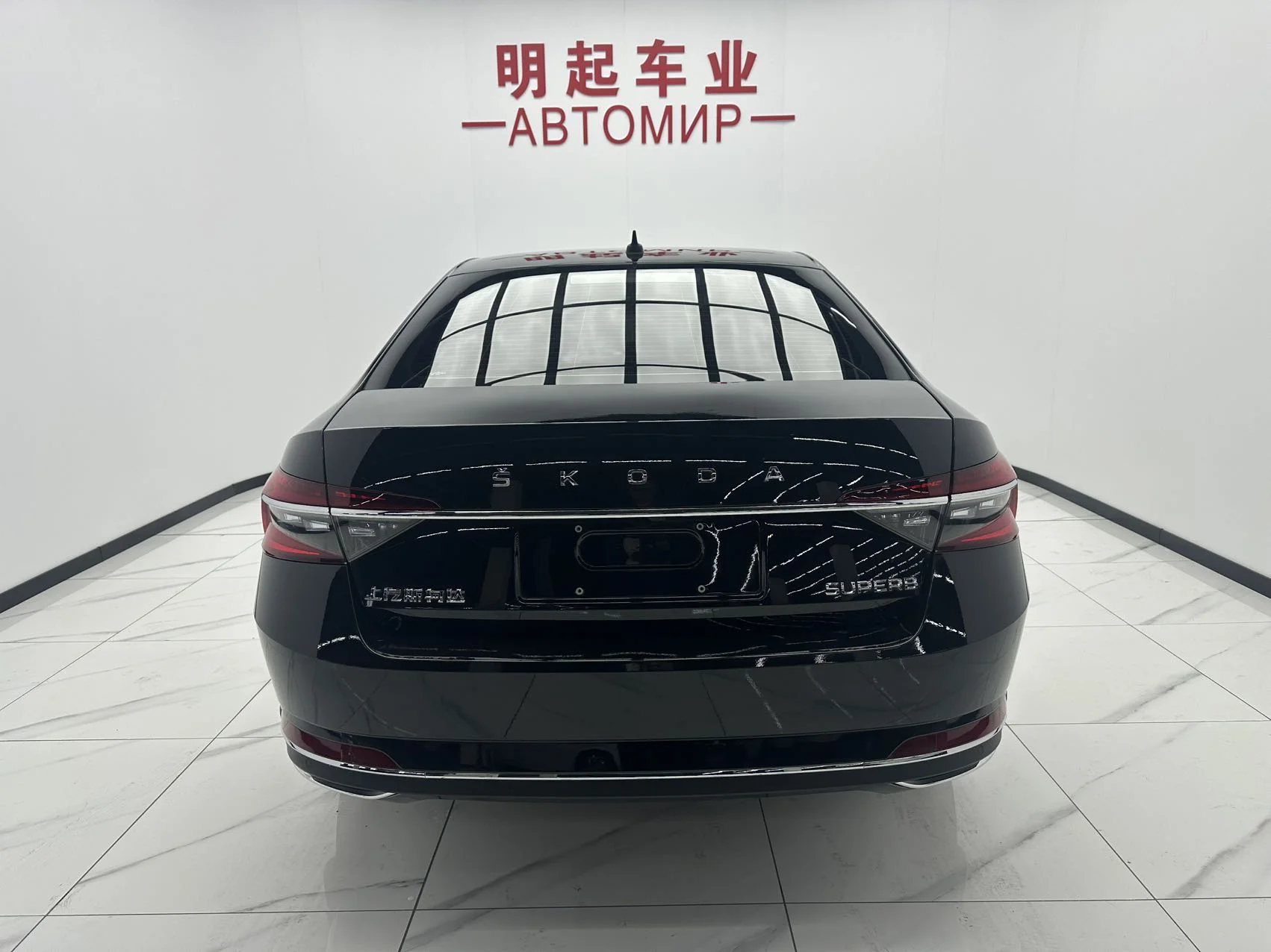 Škoda Superb Deluxe TSI280 DSG 2023 - миниатюра 4