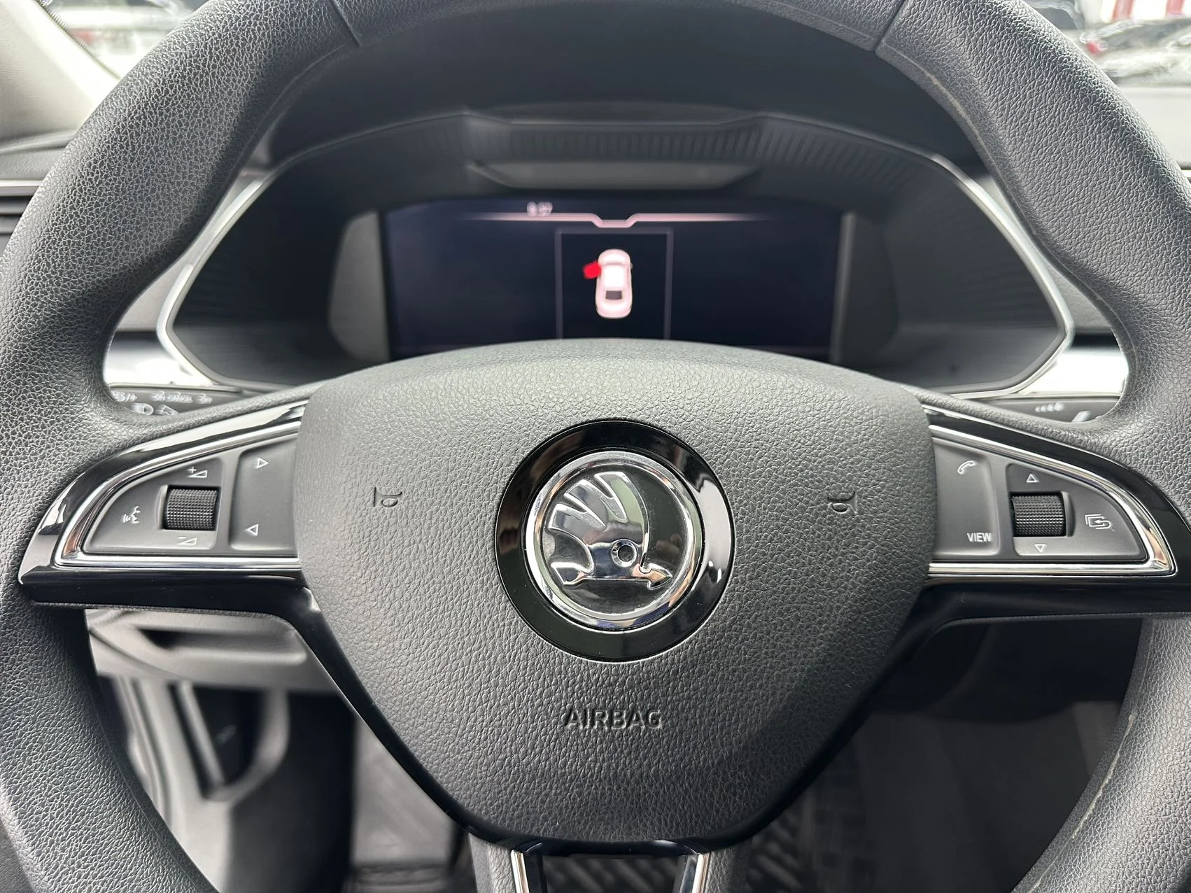 Škoda Superb Deluxe TSI280 DSG 2023 - миниатюра 10
