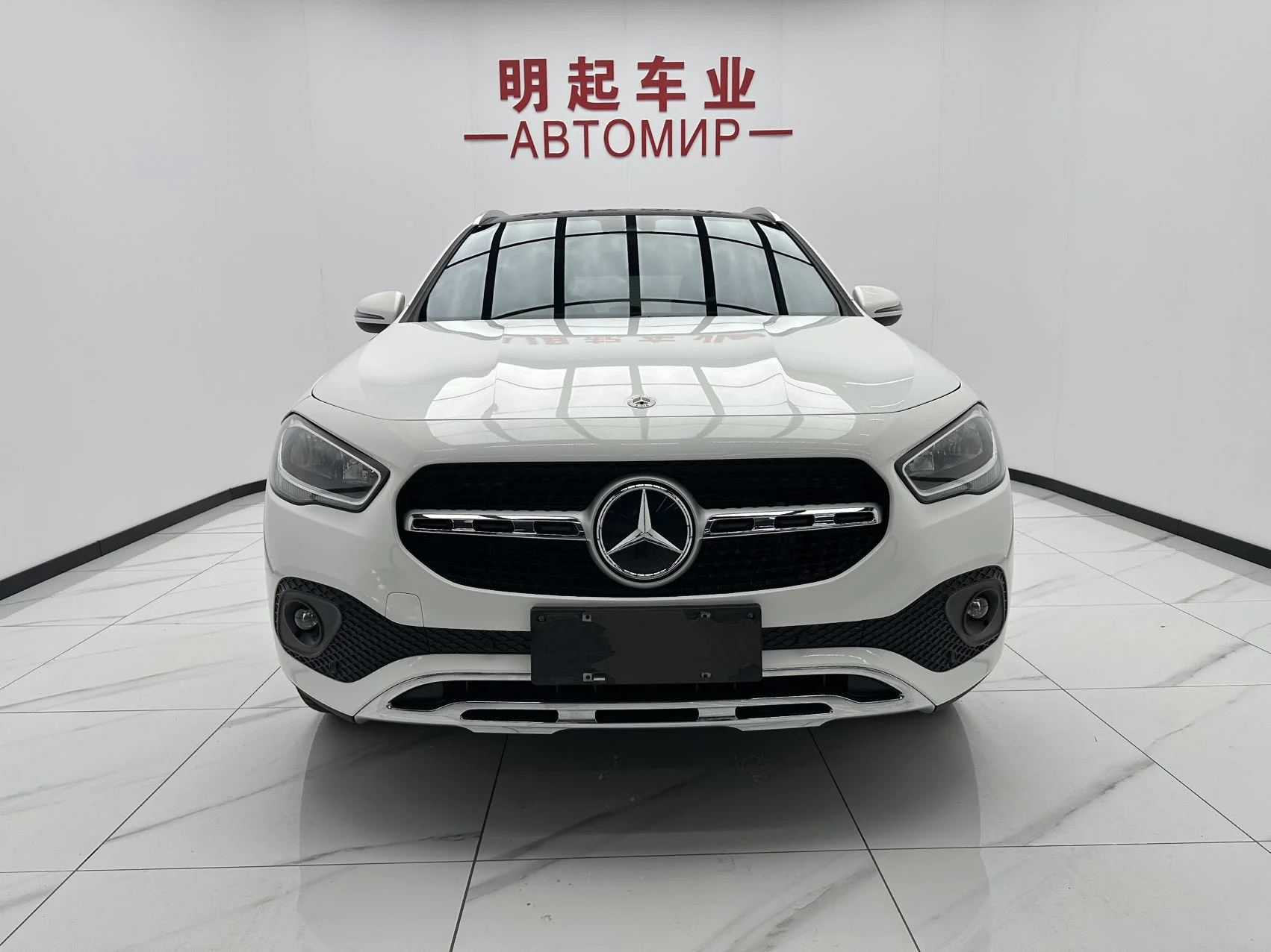 Mercedes-Benz GLA A 180, 2022 г. - изображение 1