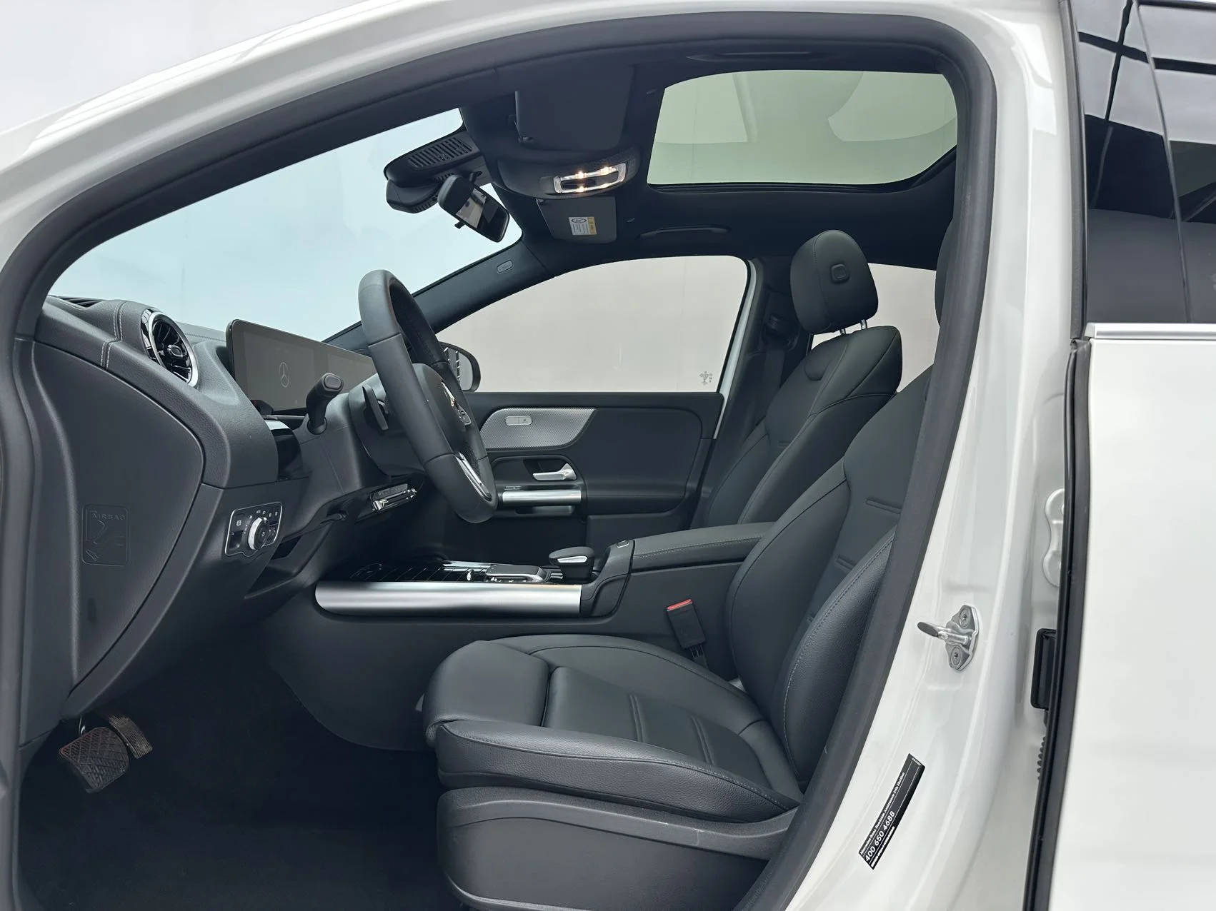 Mercedes-Benz GLA A 180, 2022 г. - миниатюра 8