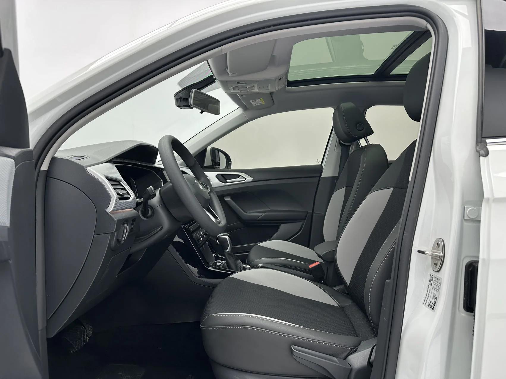 Volkswagen Tacqua Automatic Yuezhilian Edition 2021 - миниатюра 8