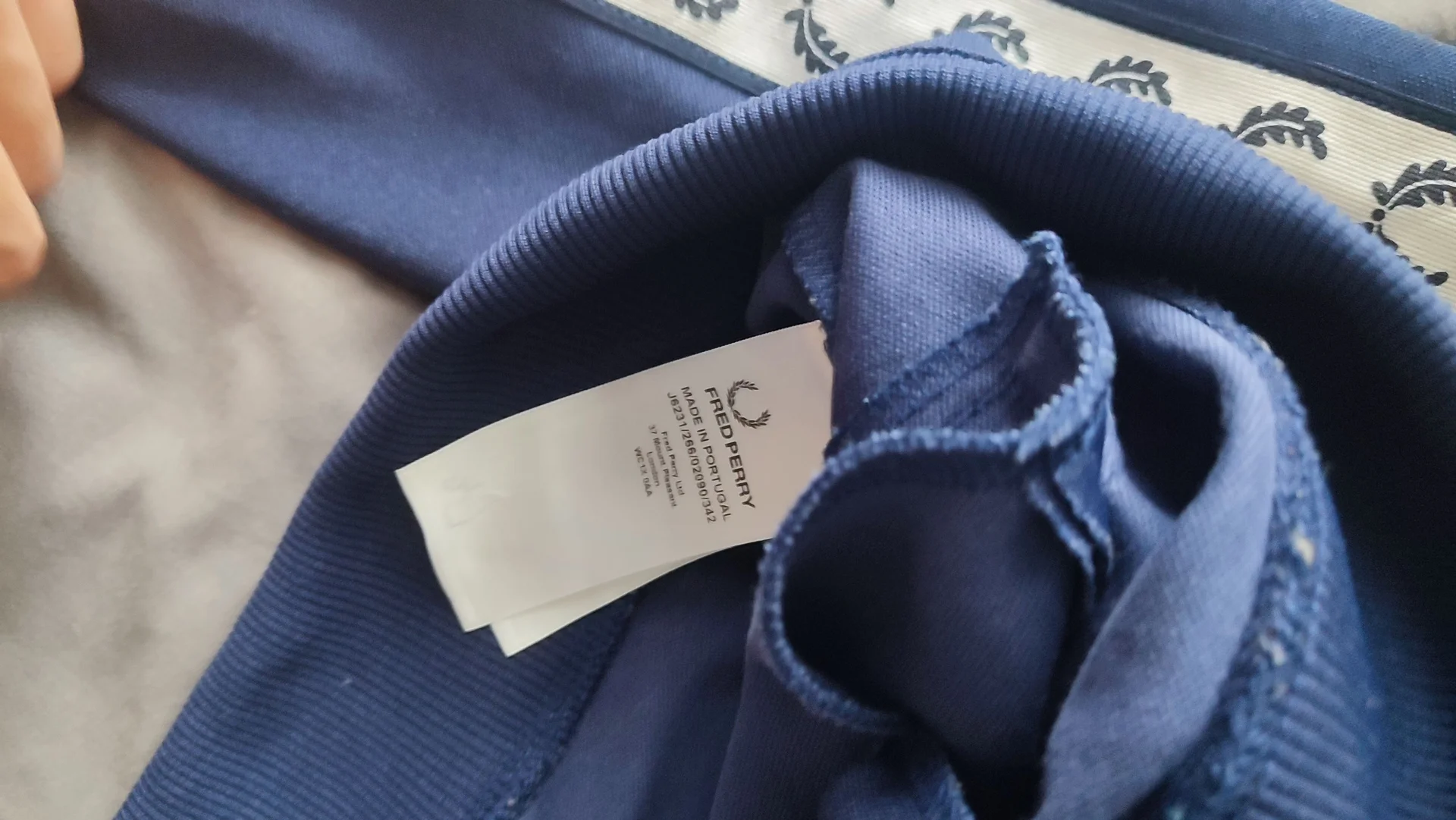 Олимпийка Fred Perry с лампасами - миниатюра 3