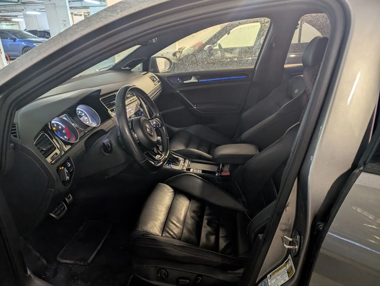 Volkswagen Golf R VII - миниатюра 3