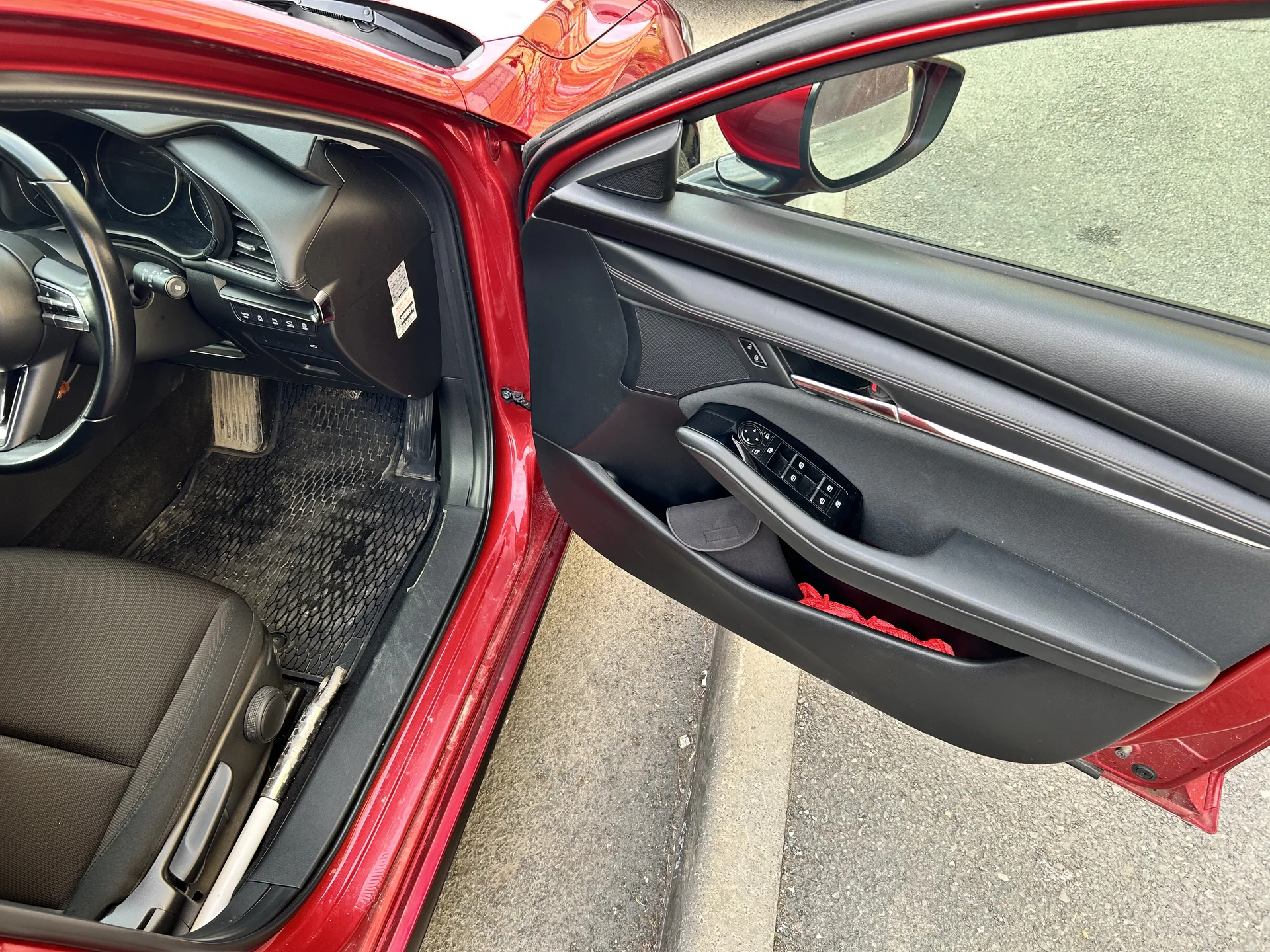 Mazda 3 - миниатюра 10