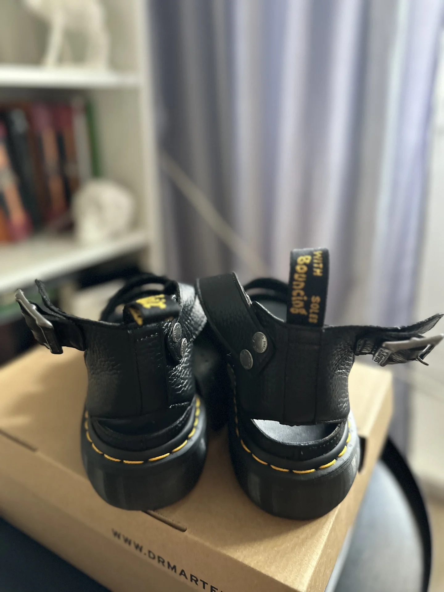 Сандалии dr martens - миниатюра 6