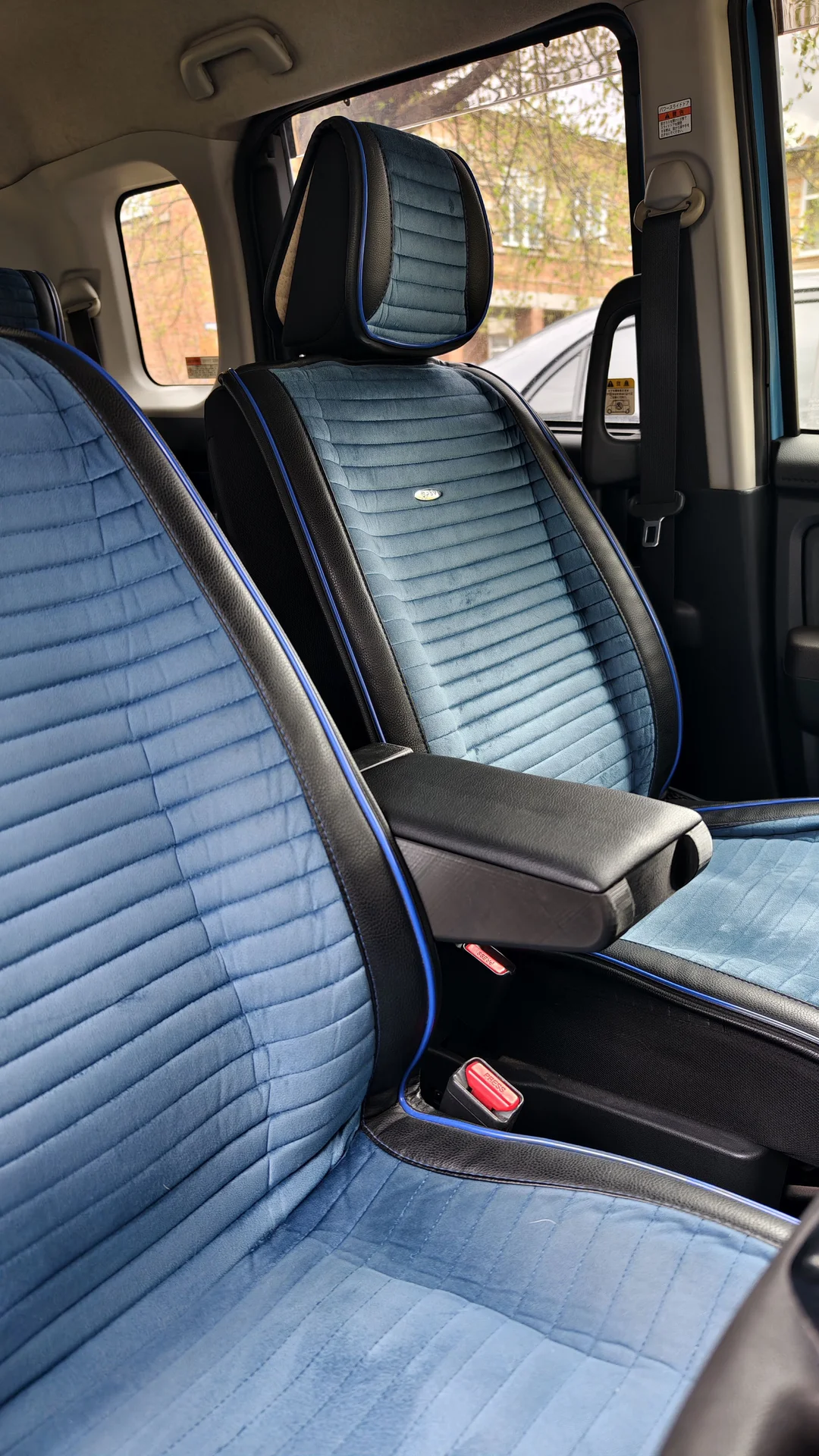 Подлокотник toyota roomy - миниатюра 9