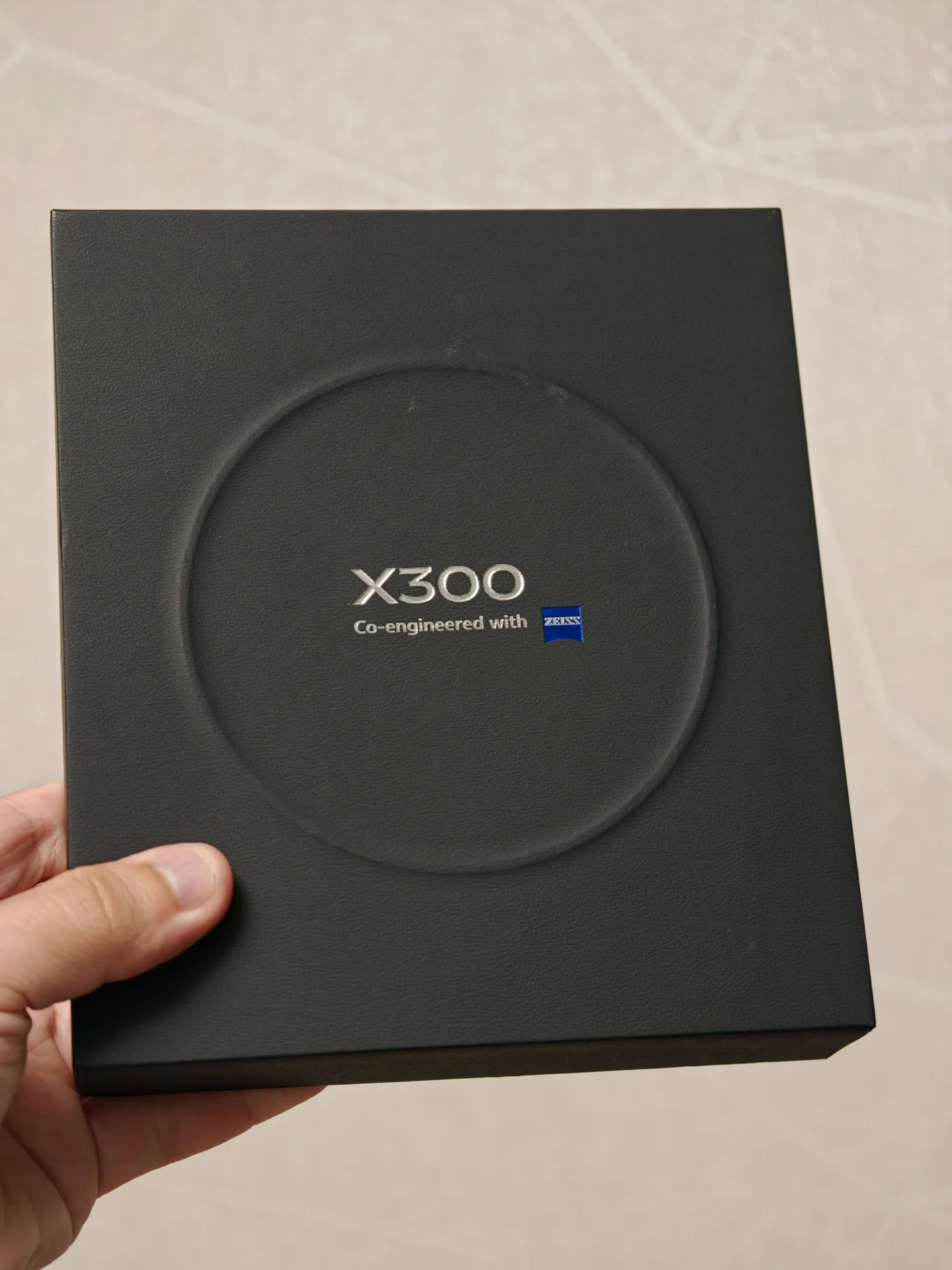Vivo X300 16/512 Казахстан, Идеал, Zeiss - изображение 1