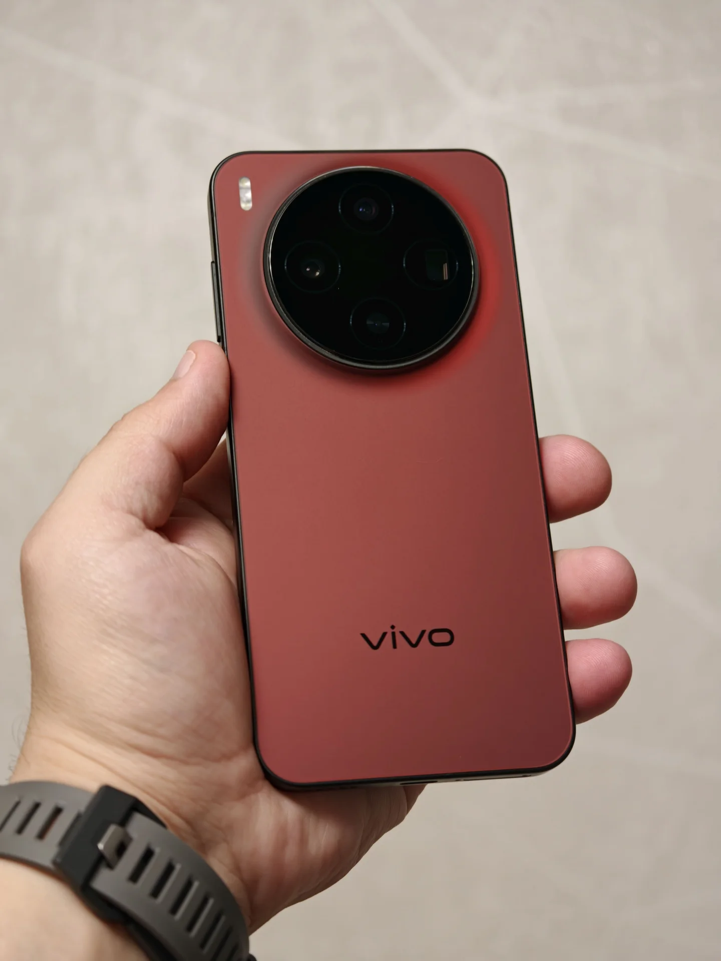Vivo X300 16/512 Красный, Ростест, На гарантии - миниатюра 5
