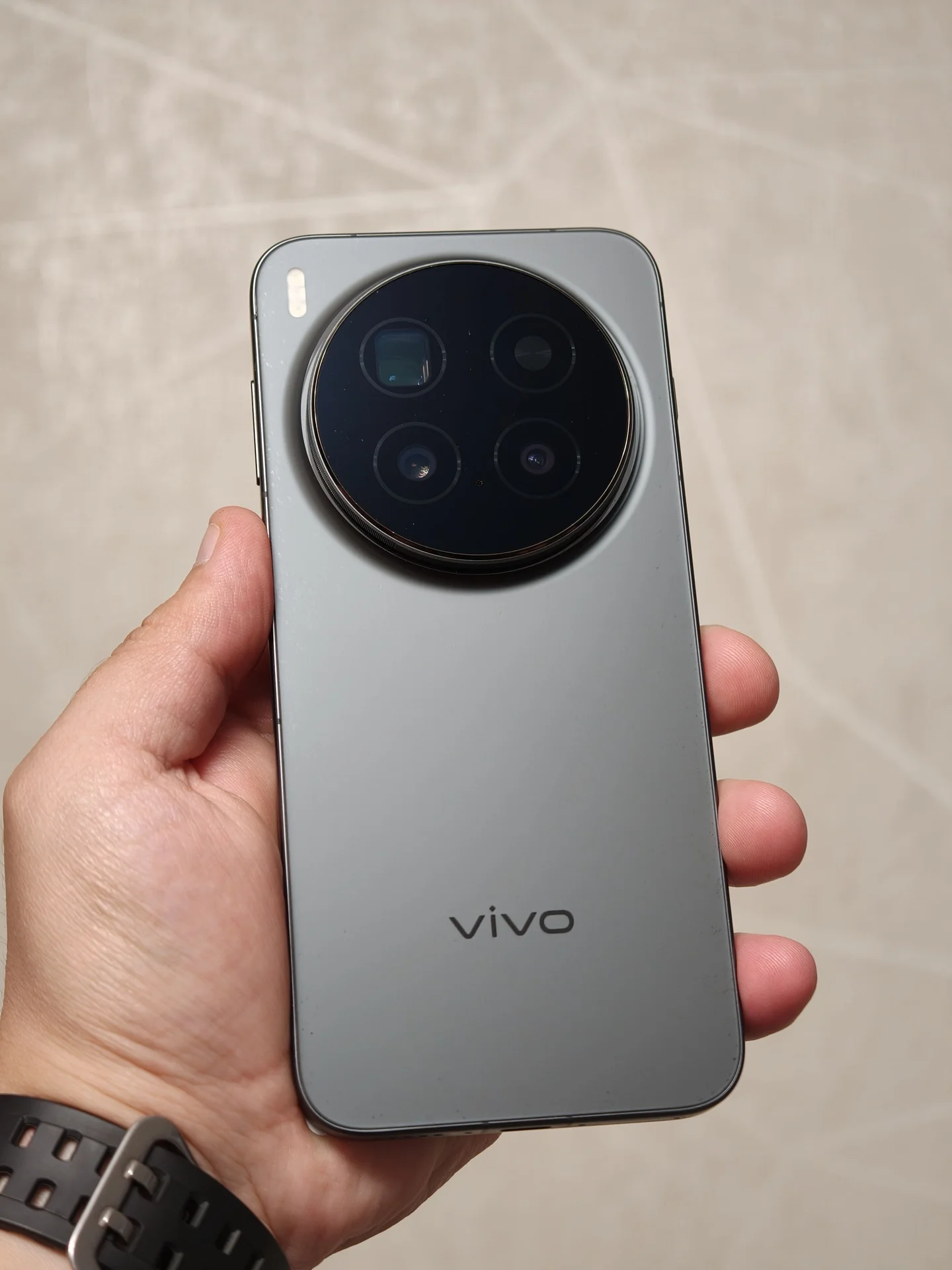 Vivo X300 Pro 16/512 Ростест, Sim+eSim, Черный - миниатюра 5