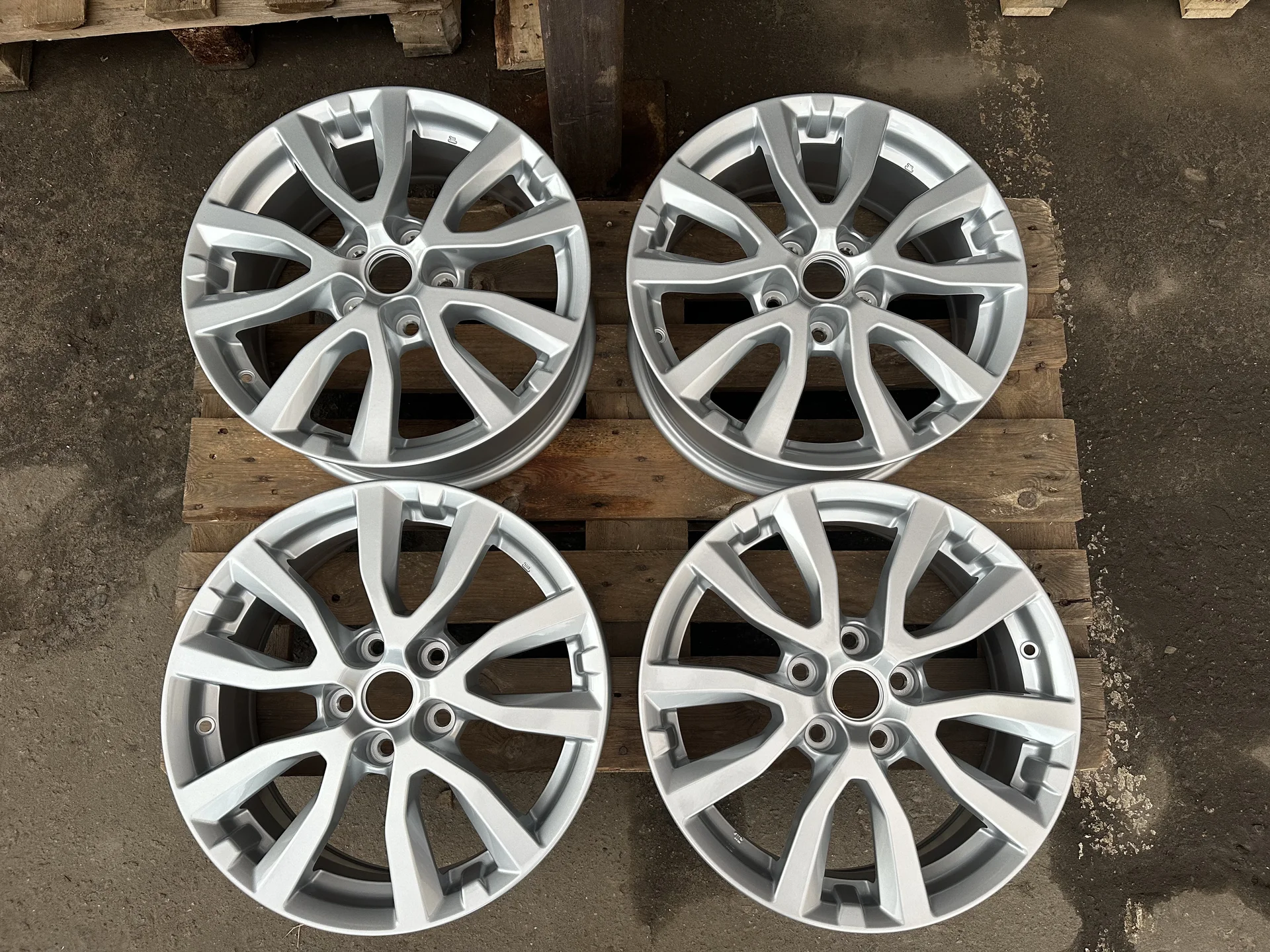 Диски новые литые 17’’ Nissan X trail T32 оригинал