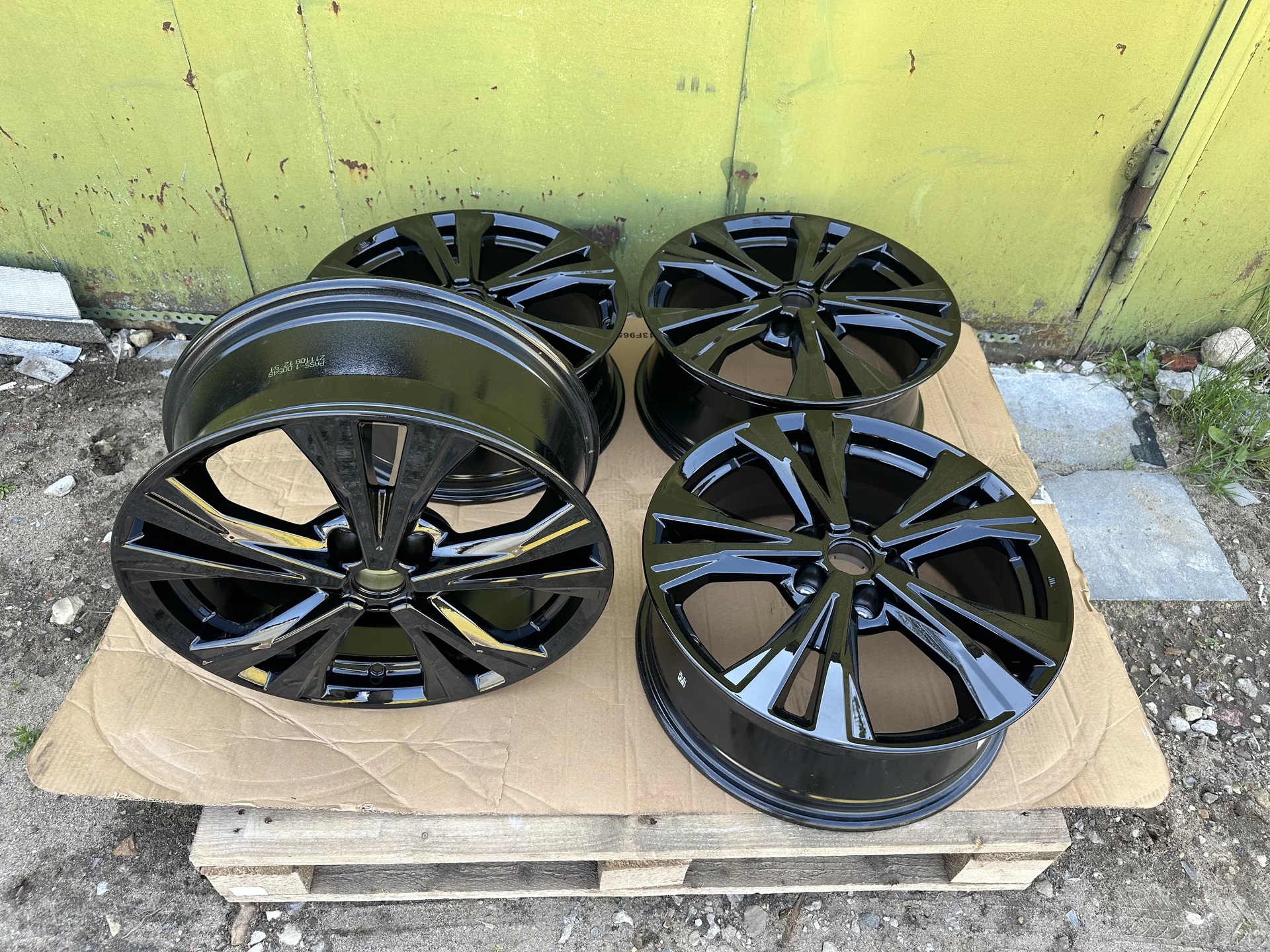 Литые диски новые 18 Nissan Qashqai (J11) оригинал - миниатюра 9