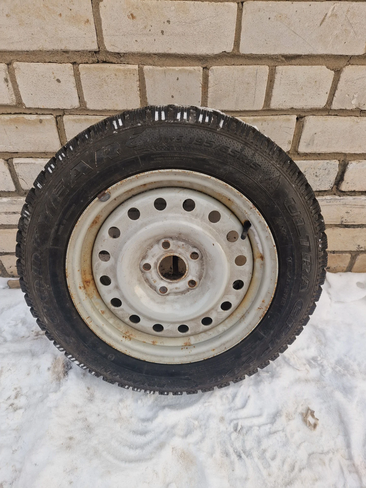 yokohama ice guard stud 175/70r14 - изображение 1
