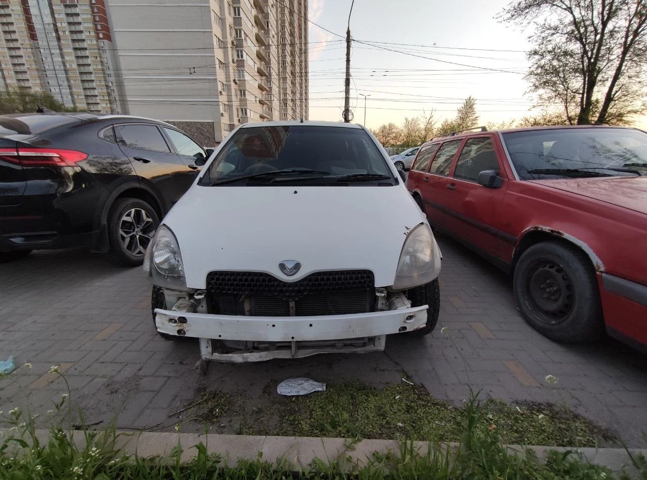 Продаю Toyota Vitz (малолитражка, хэтчбек) - миниатюра 3