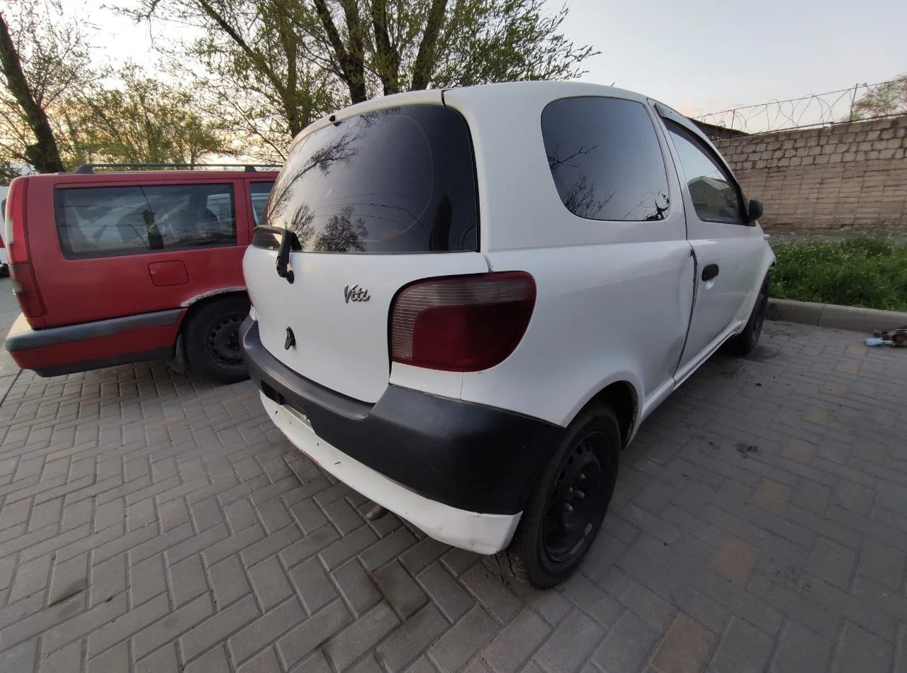 Продаю Toyota Vitz (малолитражка, хэтчбек) - миниатюра 4
