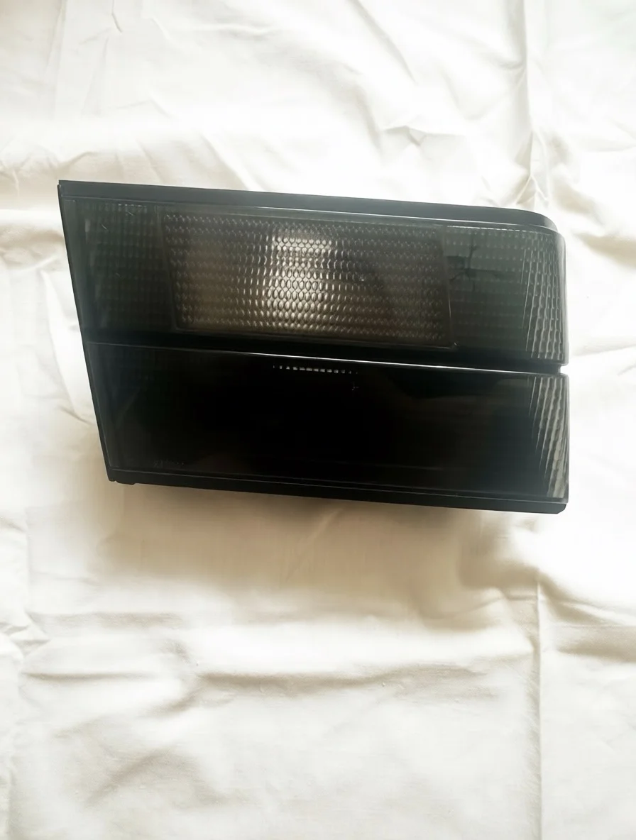 Задние стопы Hella black на Бмв e34 - миниатюра 4
