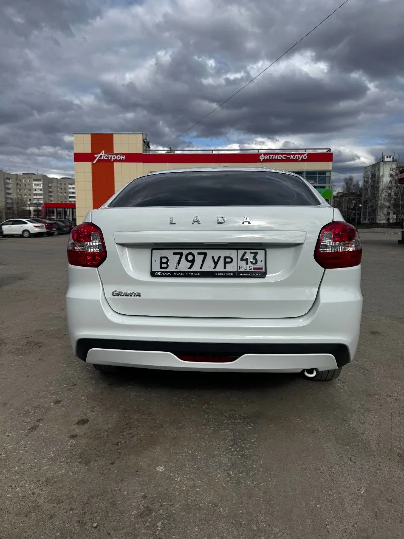 Продаю автомобиль - миниатюра 4