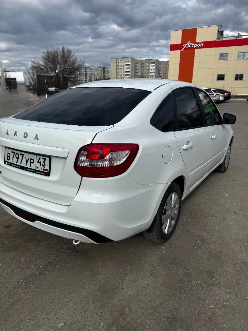 Продаю автомобиль - миниатюра 5